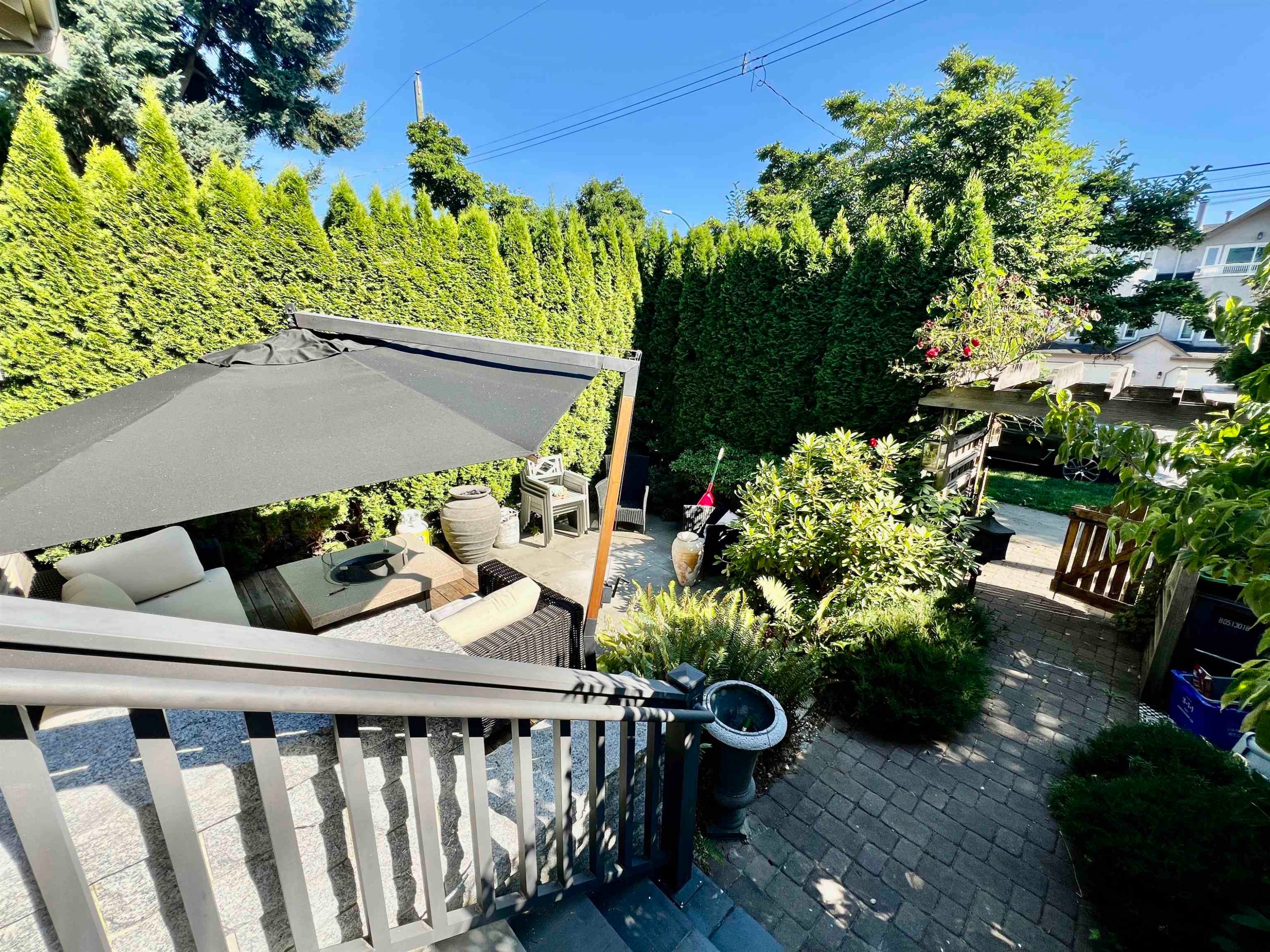 2575 7Th Avenue W, Vancouver, BC