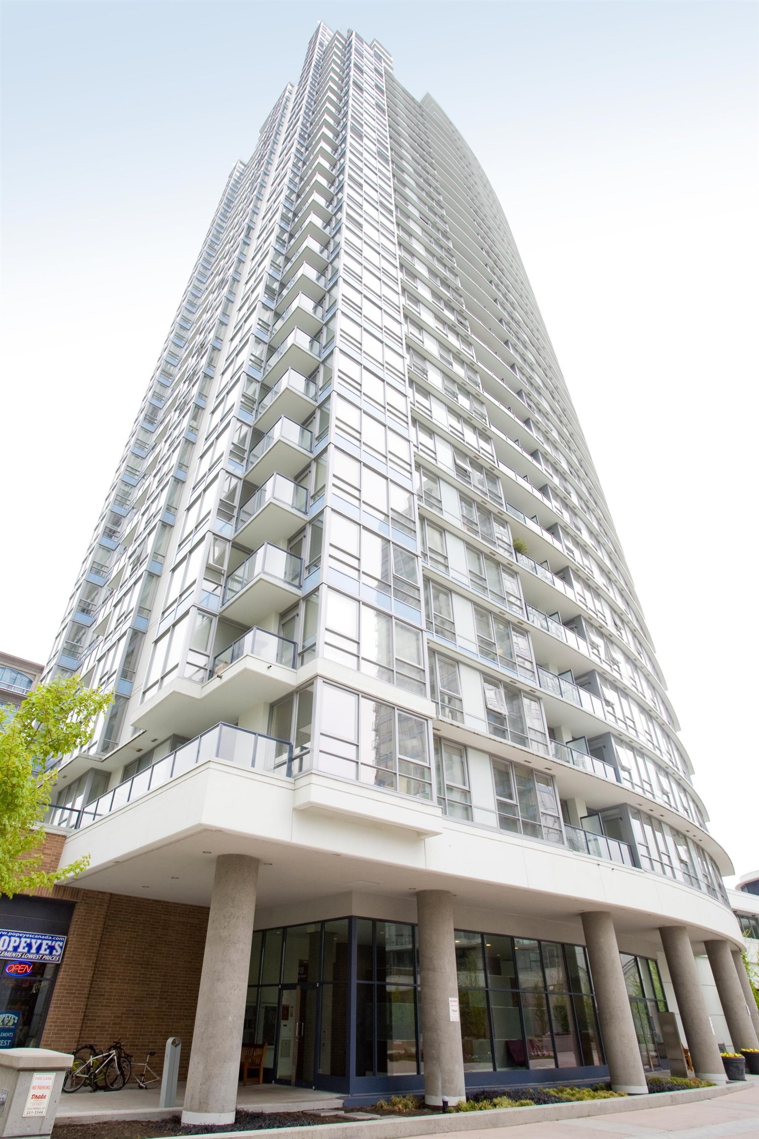 706-928 Beatty Street, Vancouver, BC