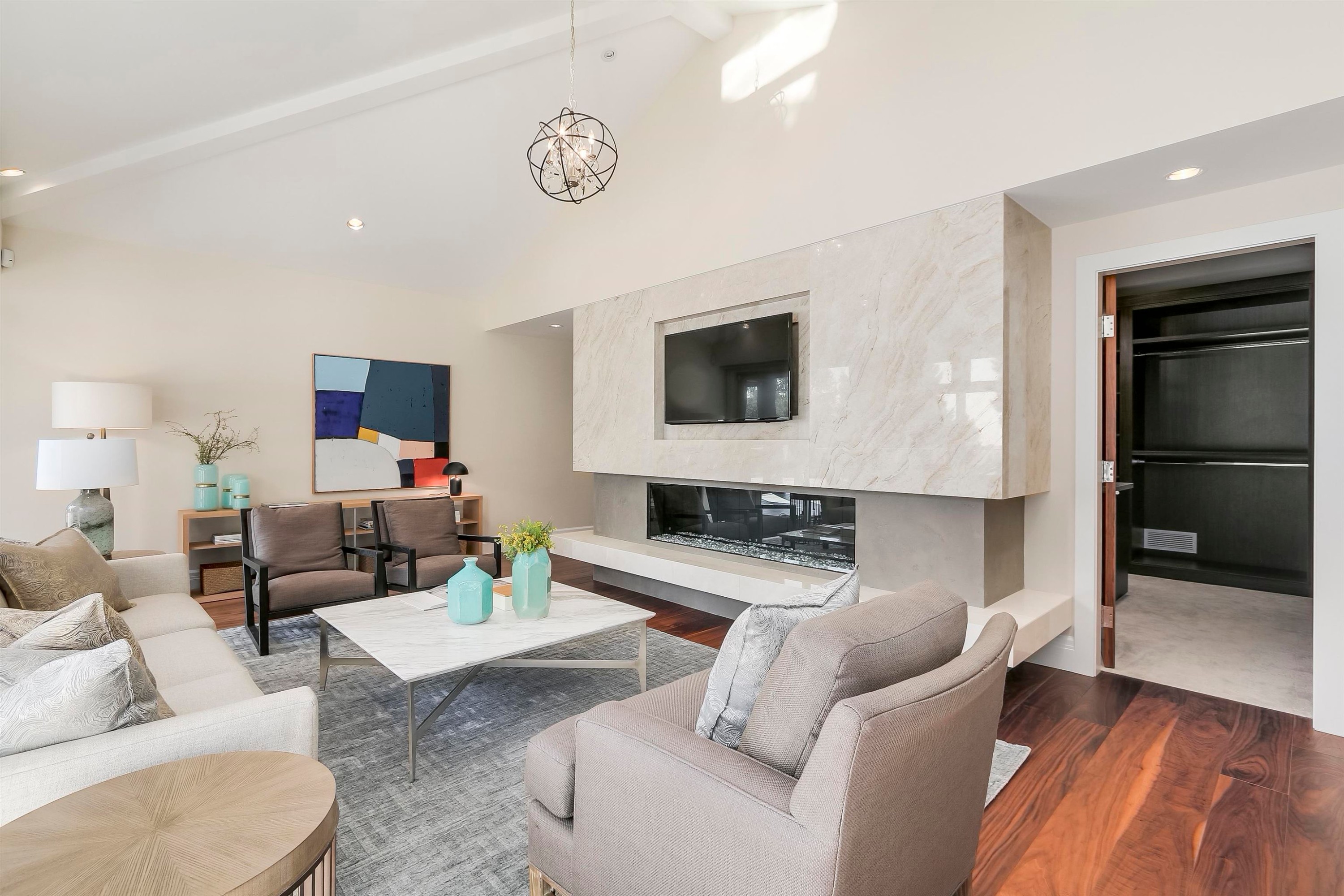 1243 Chartwell Place, West Vancouver, BC