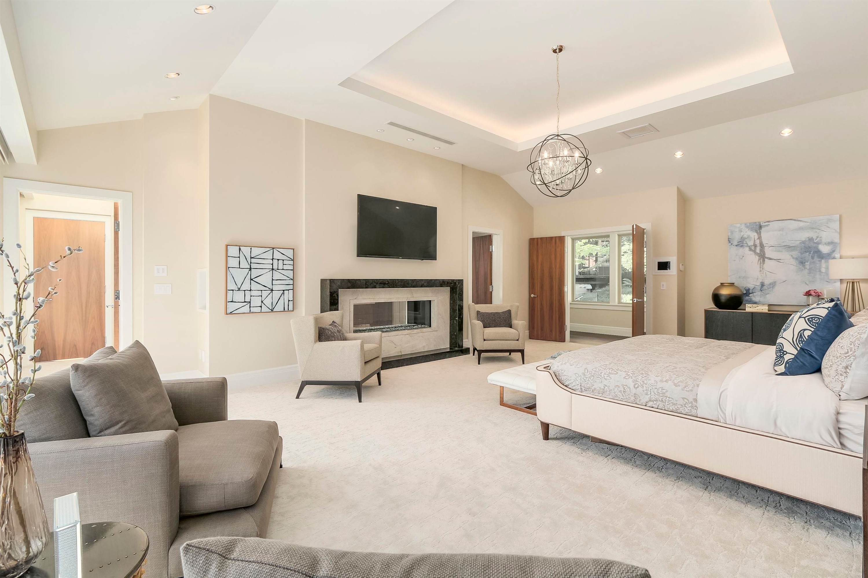 1243 Chartwell Place, West Vancouver, BC