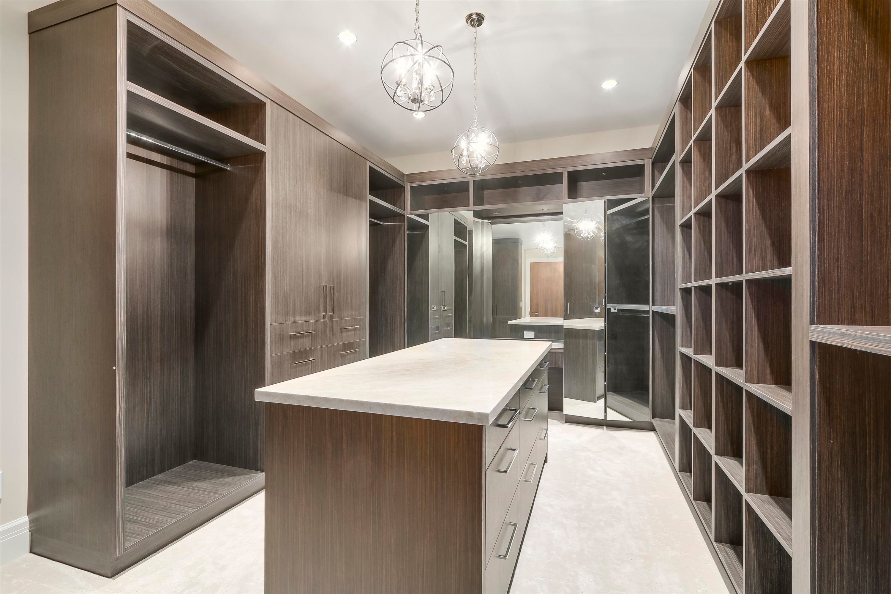 1243 Chartwell Place, West Vancouver, BC