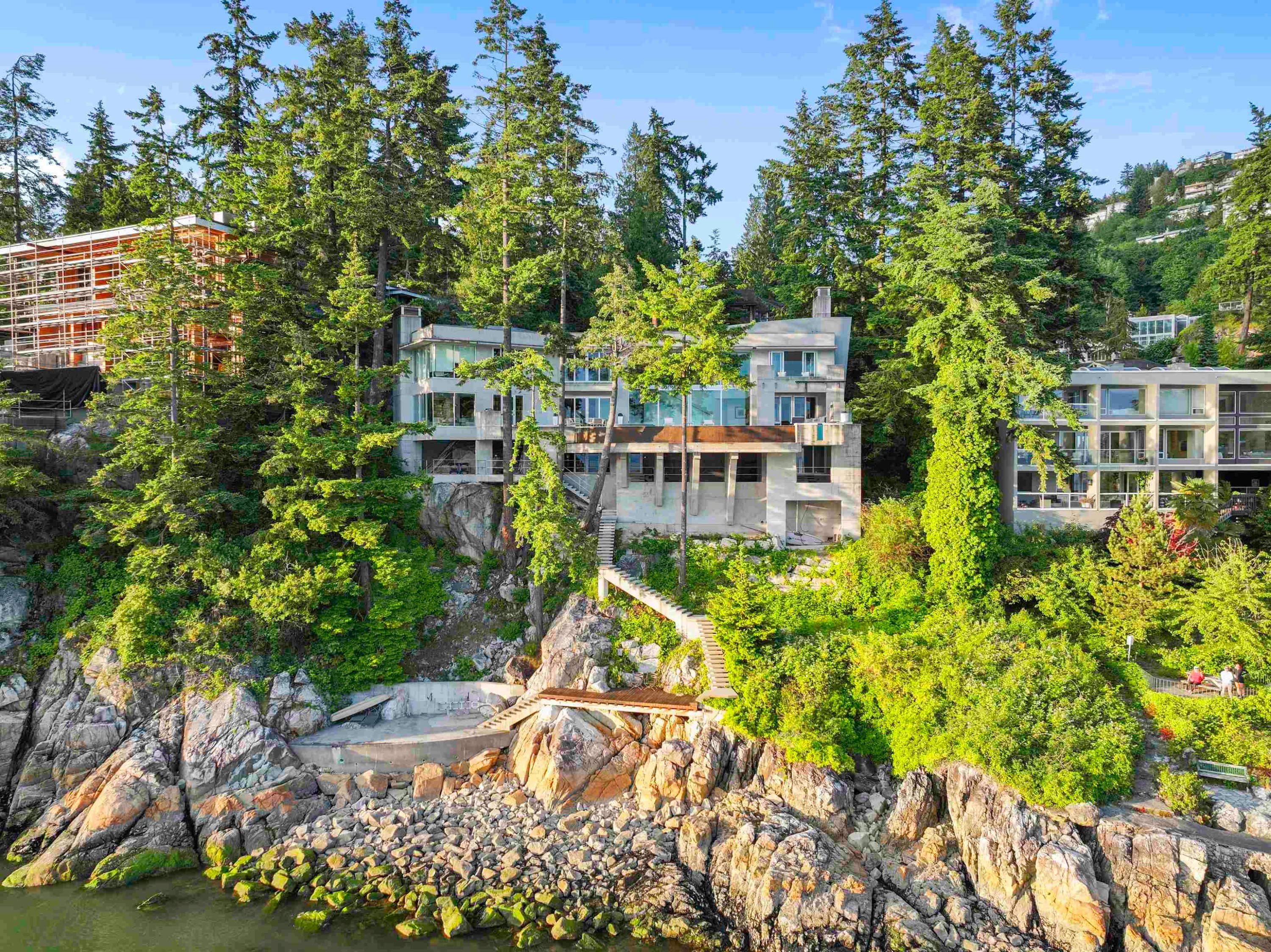 5225 Gulf Place, West Vancouver, BC