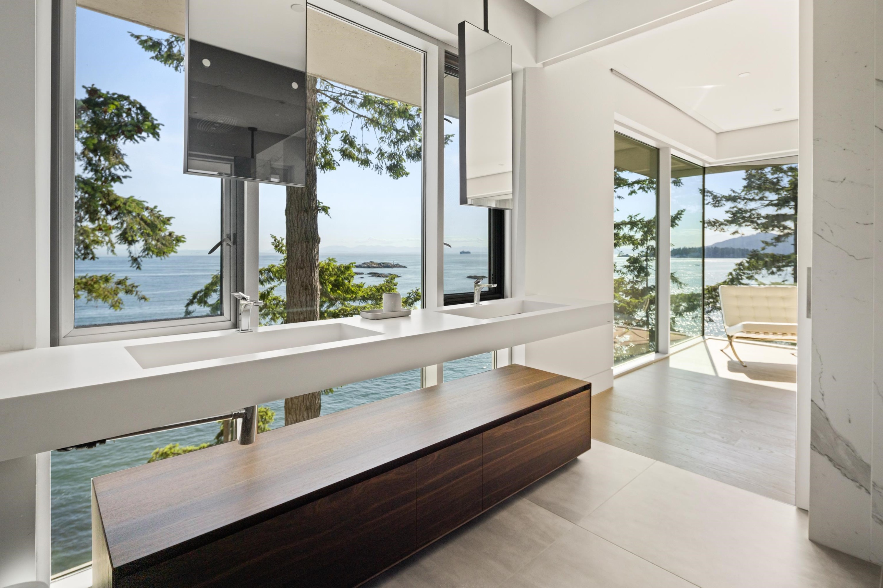 5225 Gulf Place, West Vancouver, BC