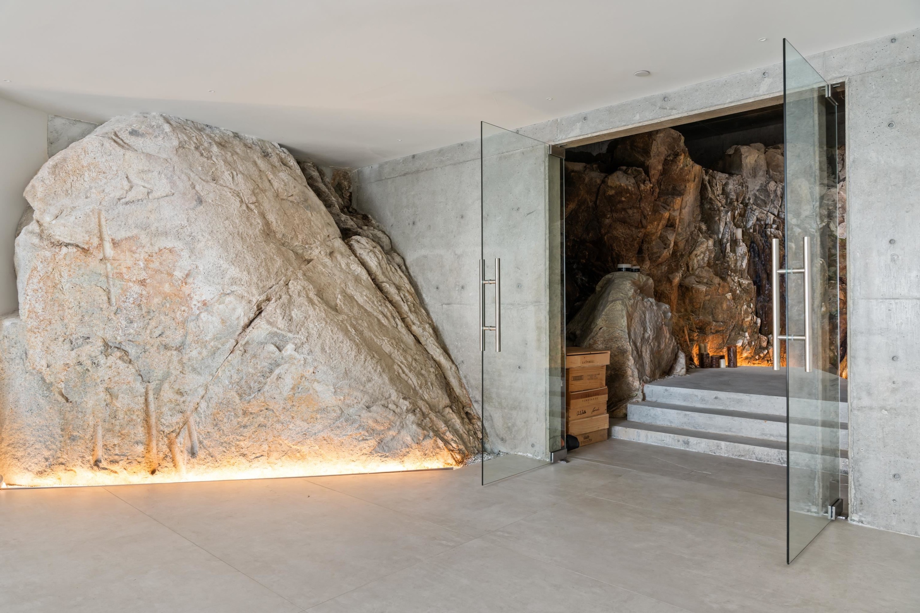 5225 Gulf Place, West Vancouver, BC