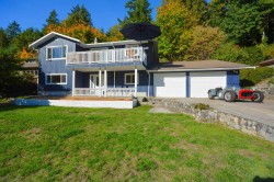 4731 Sinclair Bay Road Pender Harbour, BC V0N 1S1