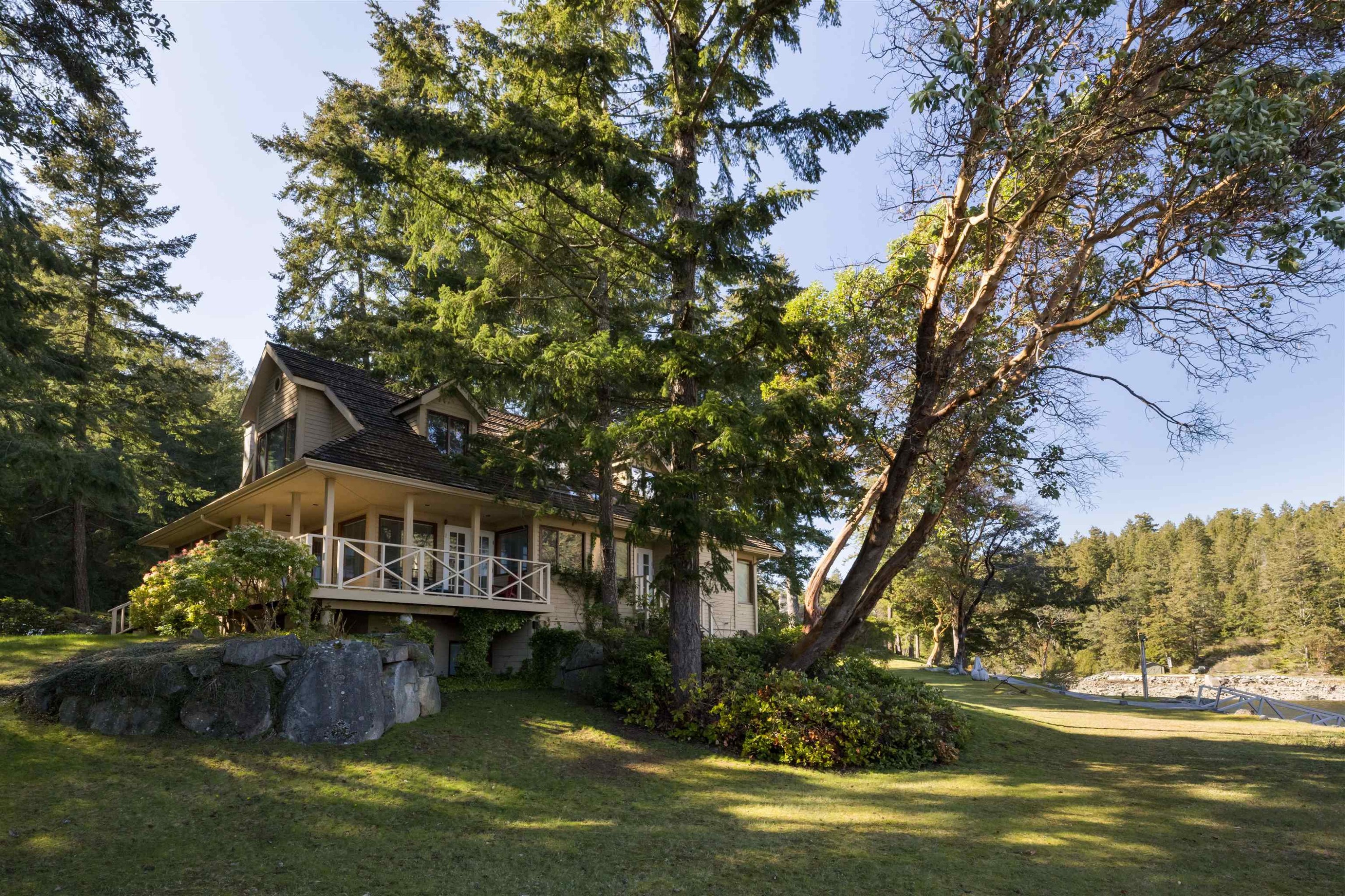 B Turnagain Island, Halfmoon Bay, BC