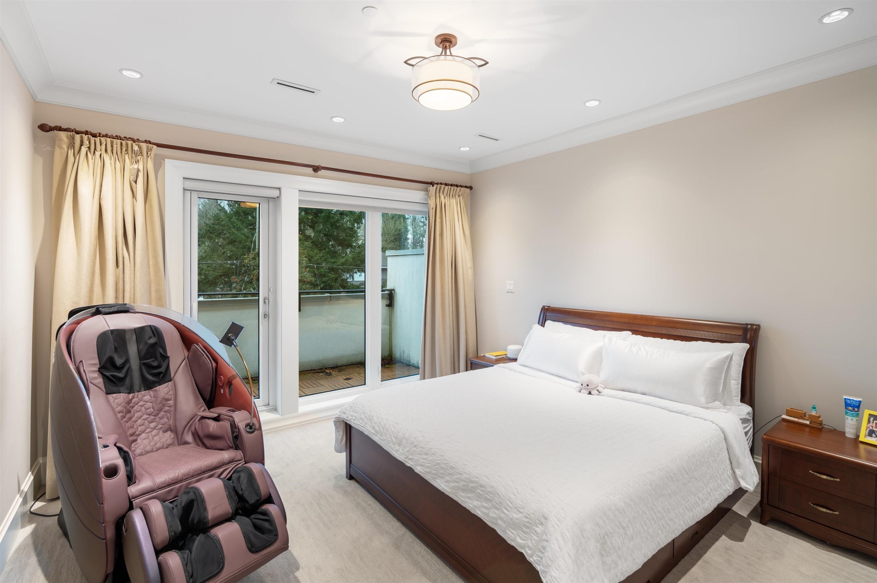 2756 38Th Avenue W, Vancouver, BC