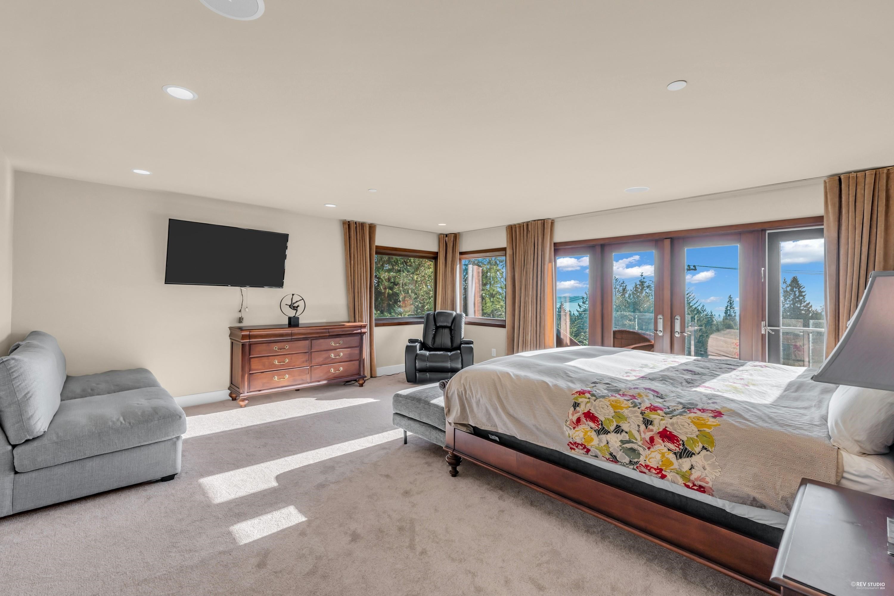 4742 Caulfeild Drive, West Vancouver, BC