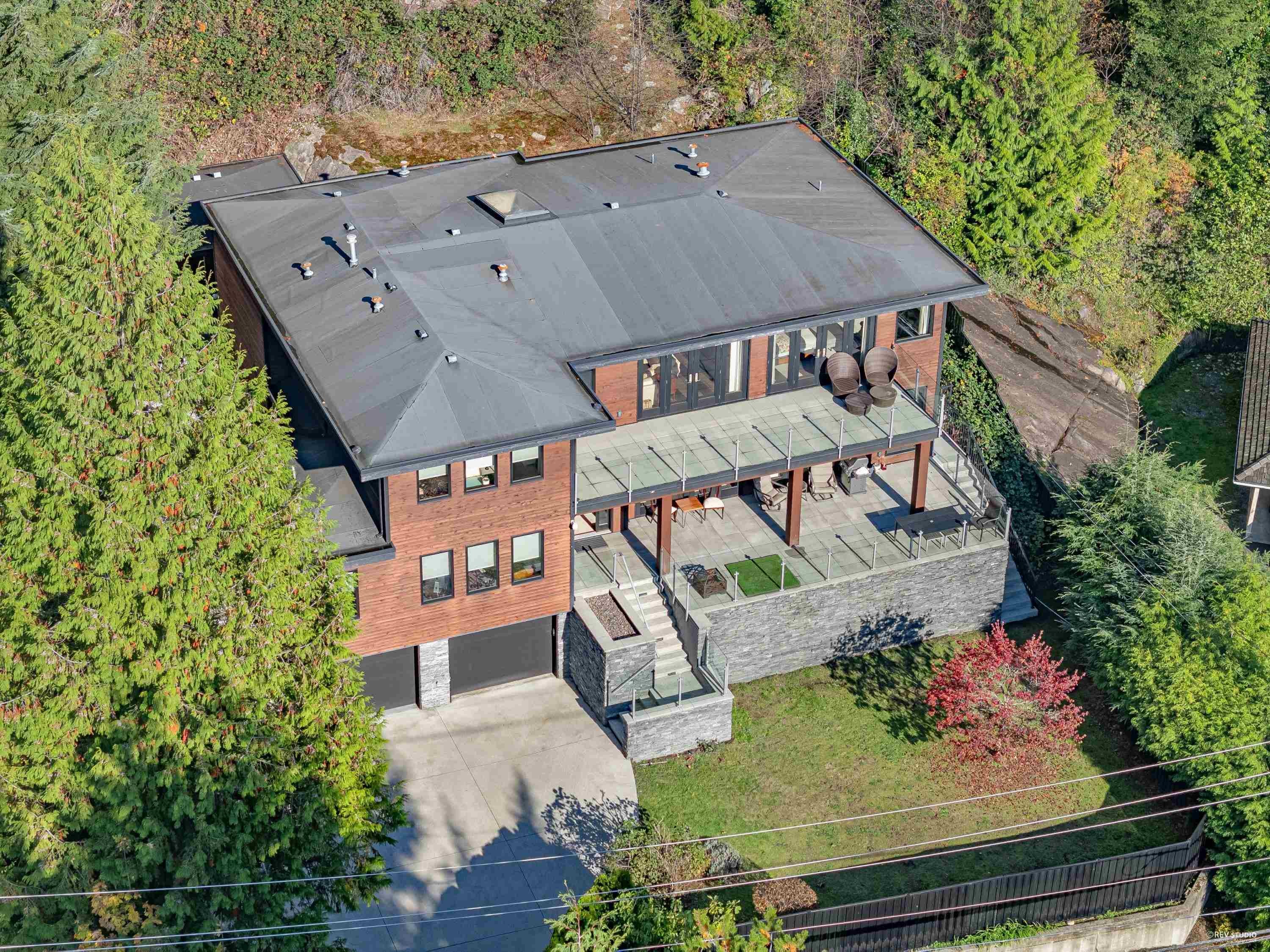 4742 Caulfeild Drive, West Vancouver, BC