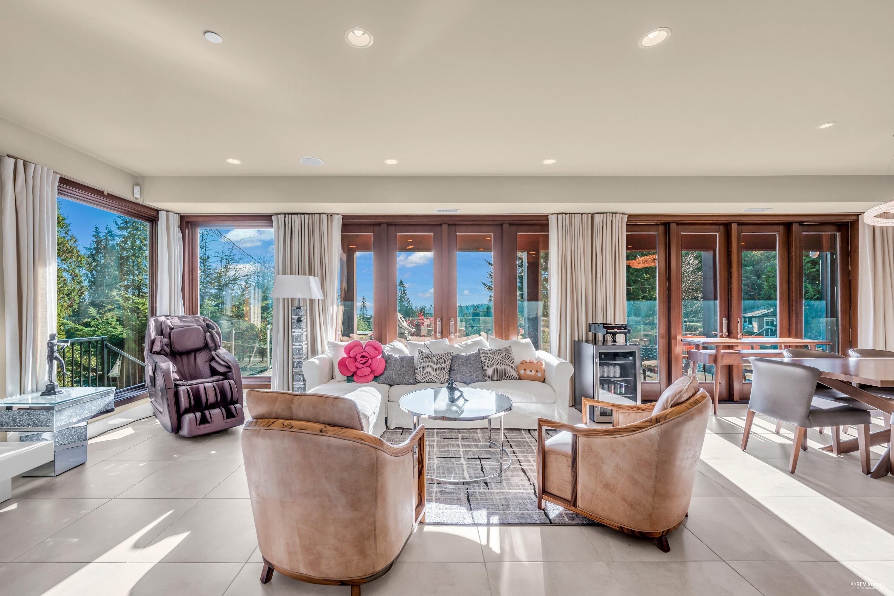 4742 Caulfeild Drive, West Vancouver, BC