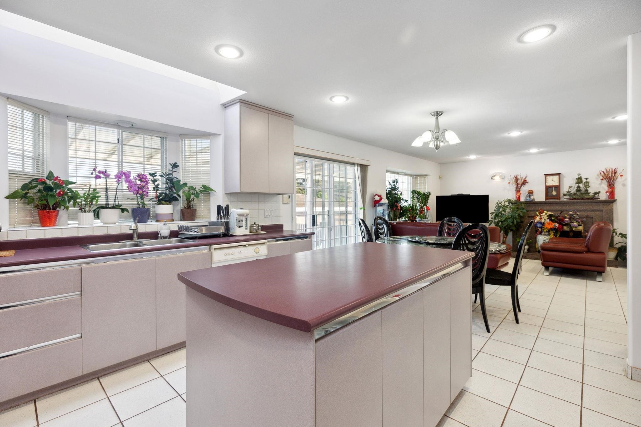 6908 Dawson Street, Vancouver, BC