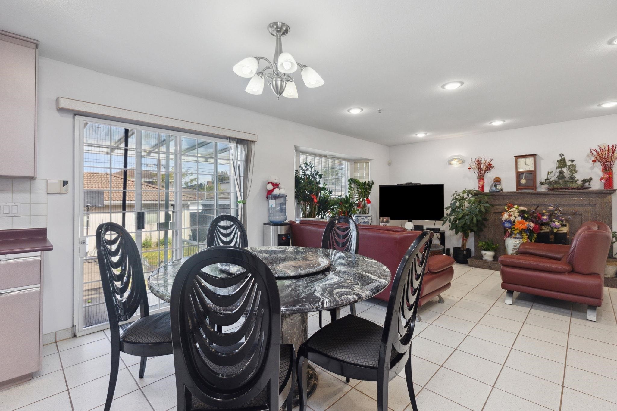 6908 Dawson Street, Vancouver, BC