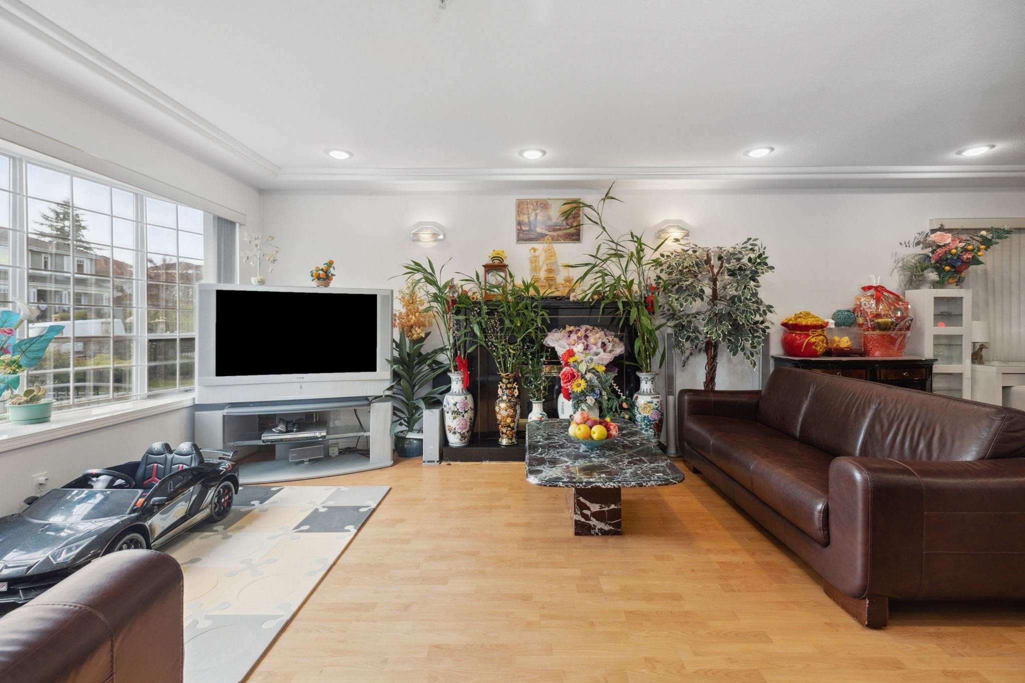 6908 Dawson Street, Vancouver, BC