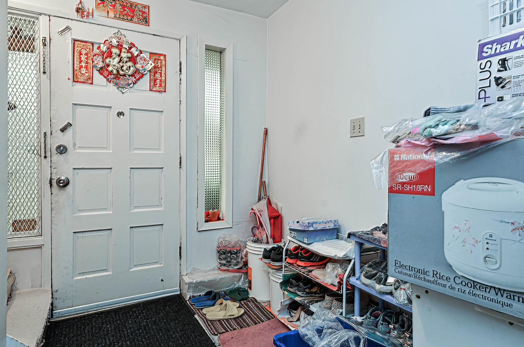 6021 Commercial Street, Vancouver, BC