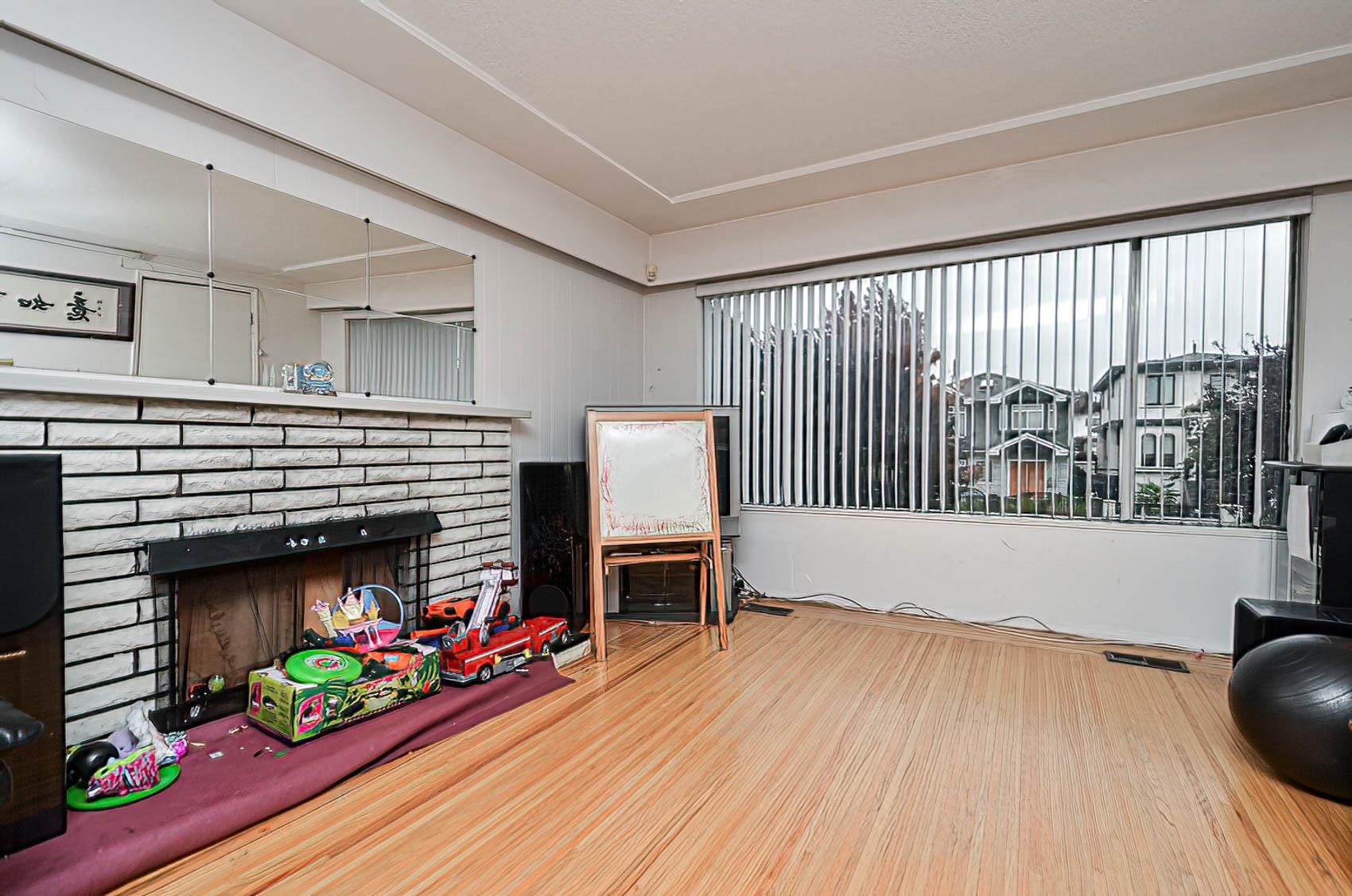 6021 Commercial Street, Vancouver, BC