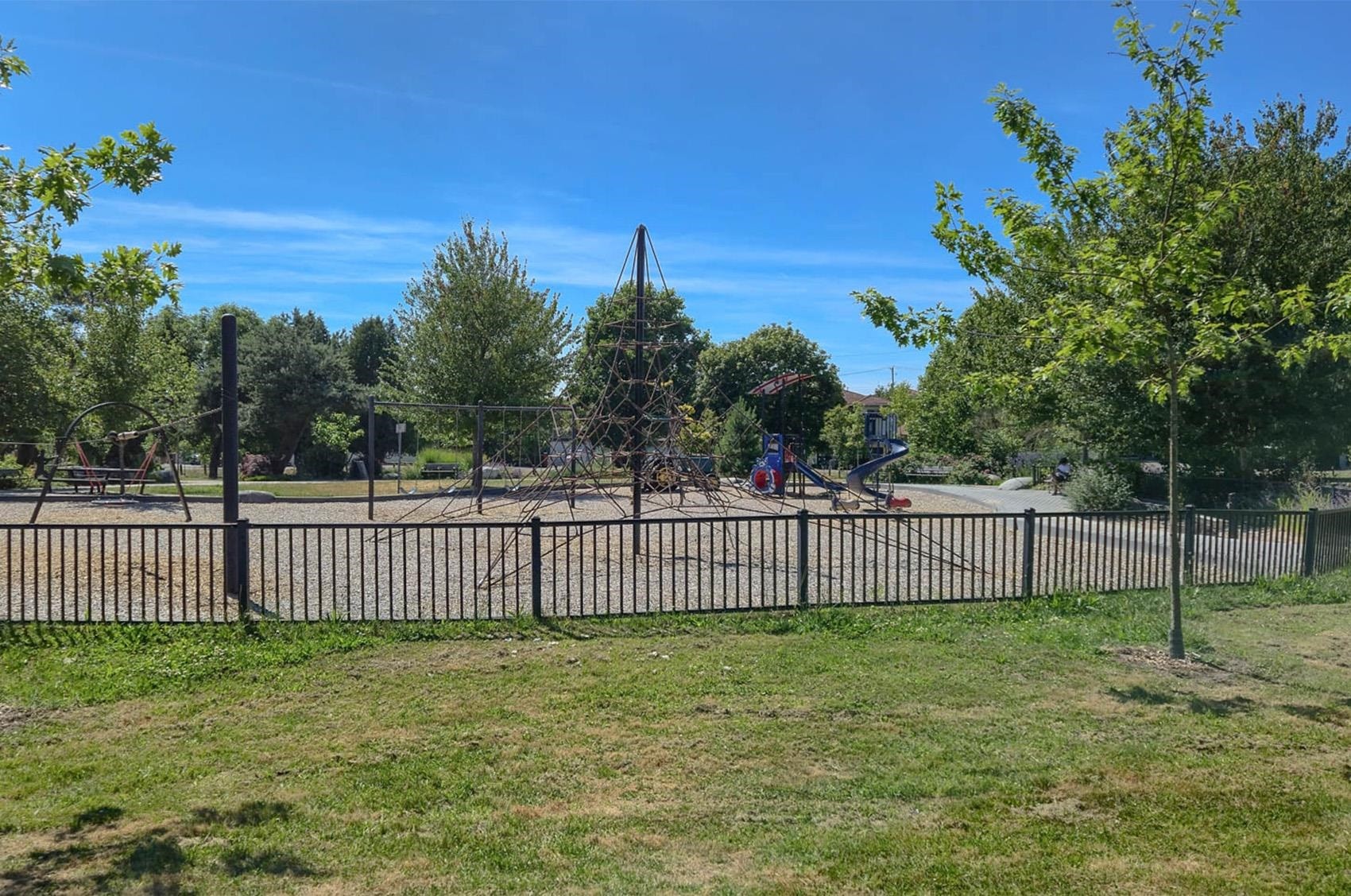 6021 Commercial Street, Vancouver, BC