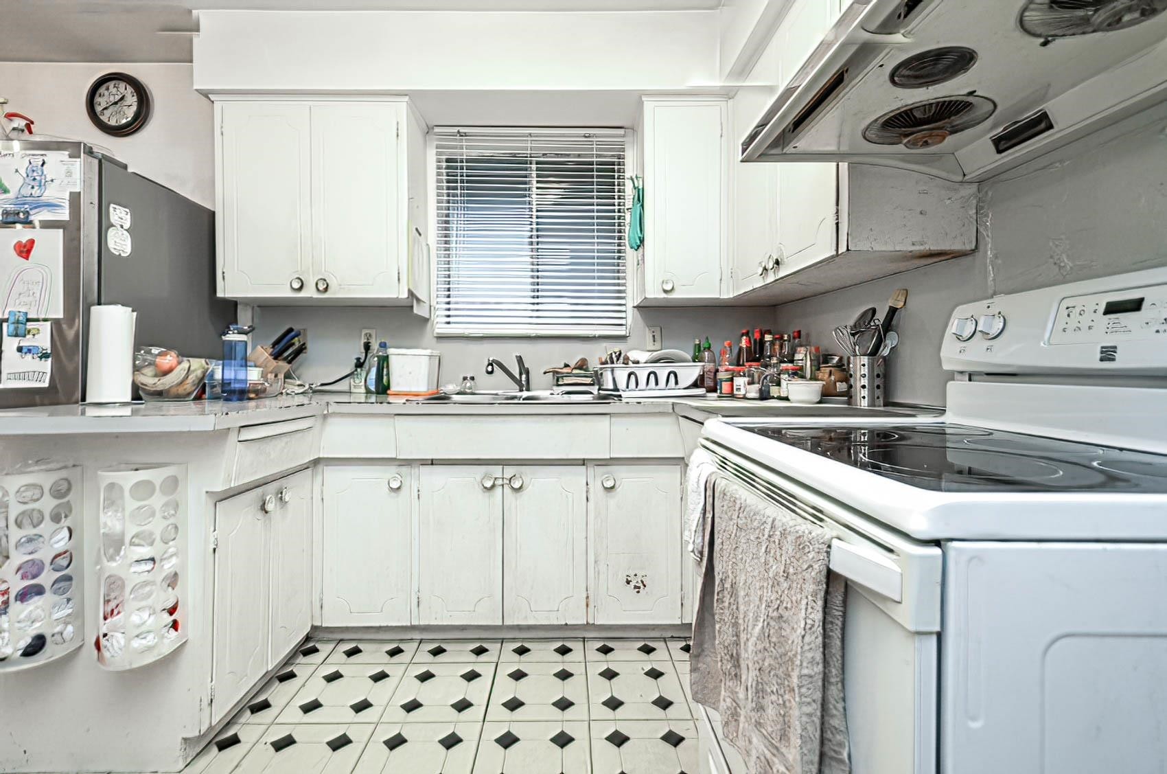 6021 Commercial Street, Vancouver, BC