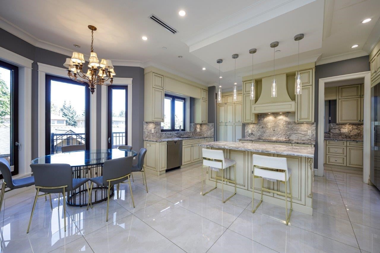 2351 34Th Avenue W, Vancouver, BC