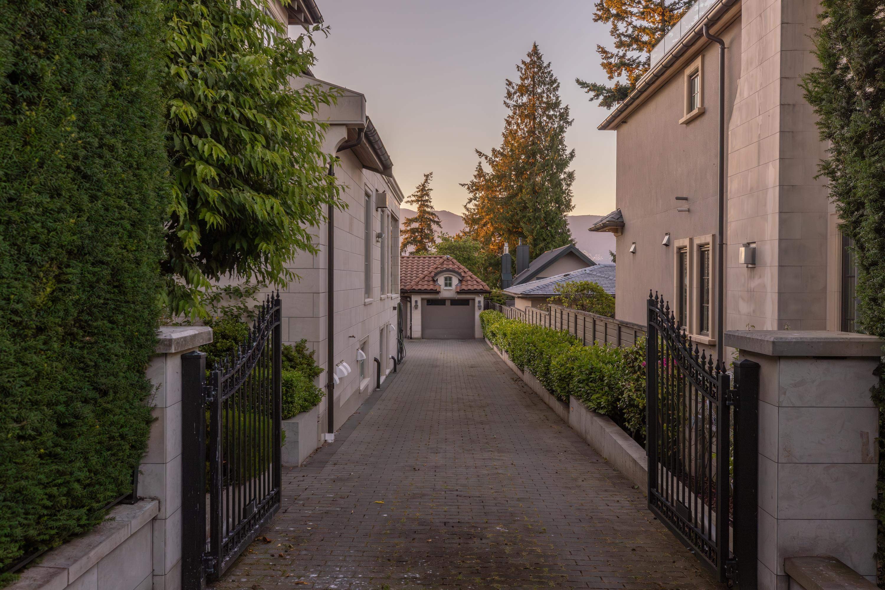 4651 Simpson Avenue, Vancouver, BC