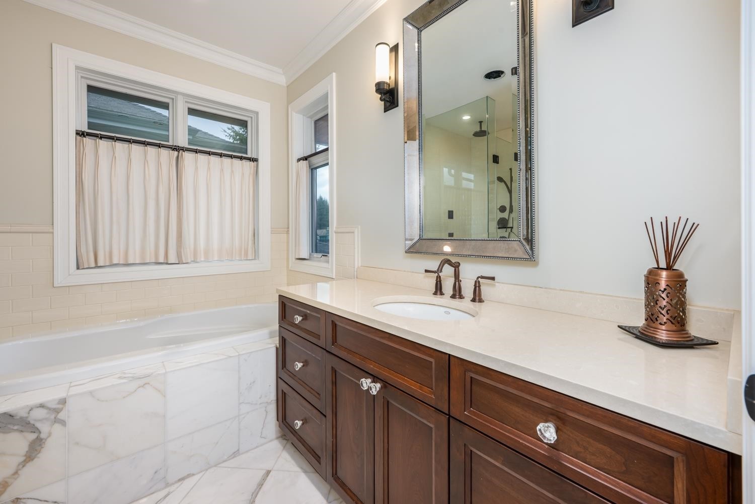 4022 30Th Avenue W, Vancouver, BC