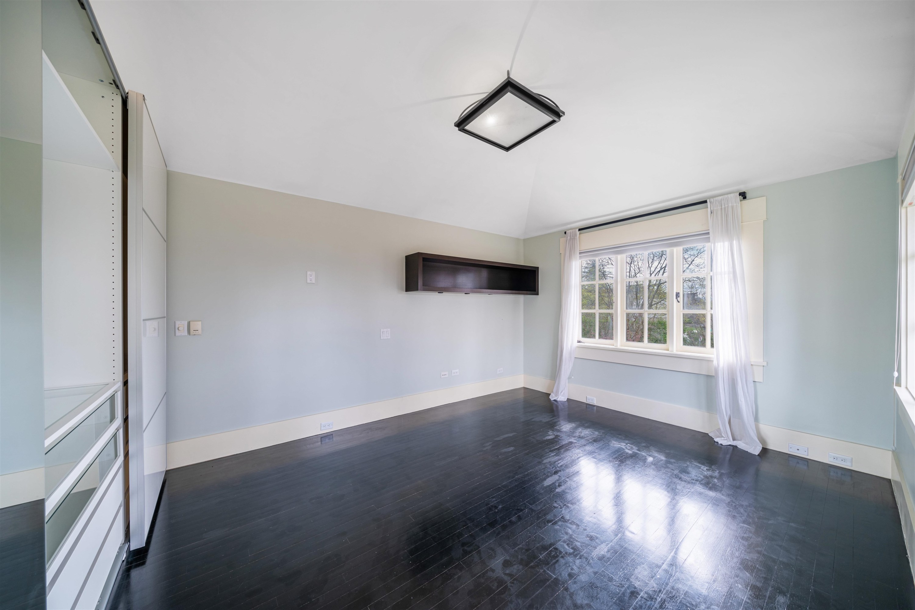 1610 Wesbrook Crescent, Vancouver, BC
