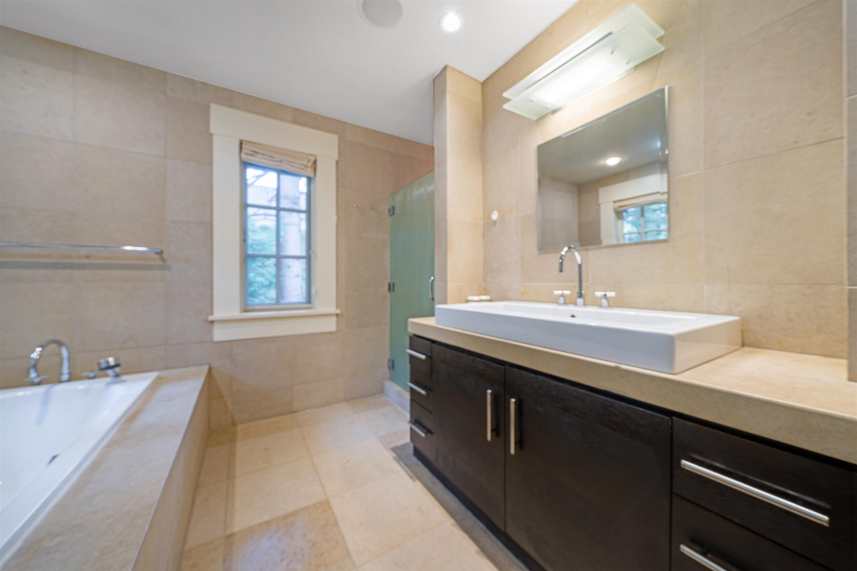 1610 Wesbrook Crescent, Vancouver, BC