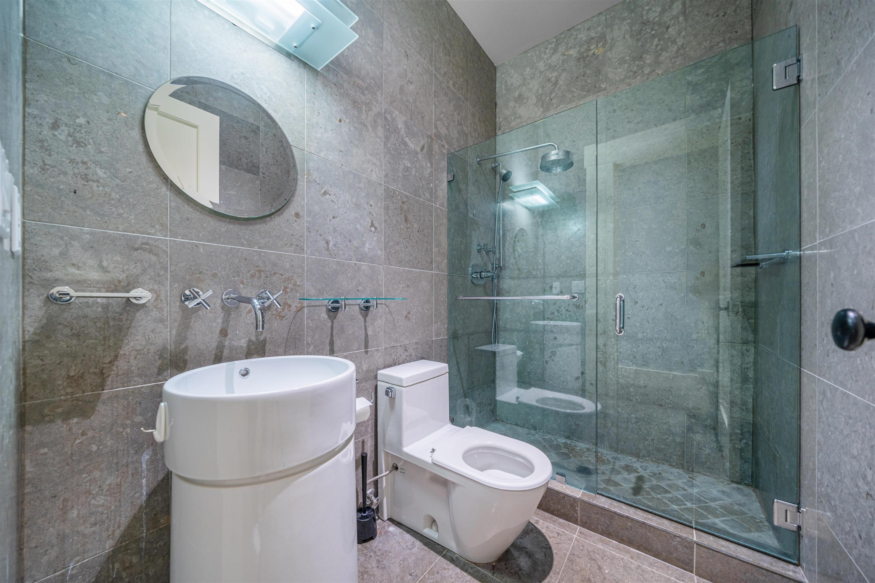 1610 Wesbrook Crescent, Vancouver, BC