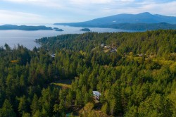 1580 Evergreen Lane Bowen Island, BC V0N 1G2