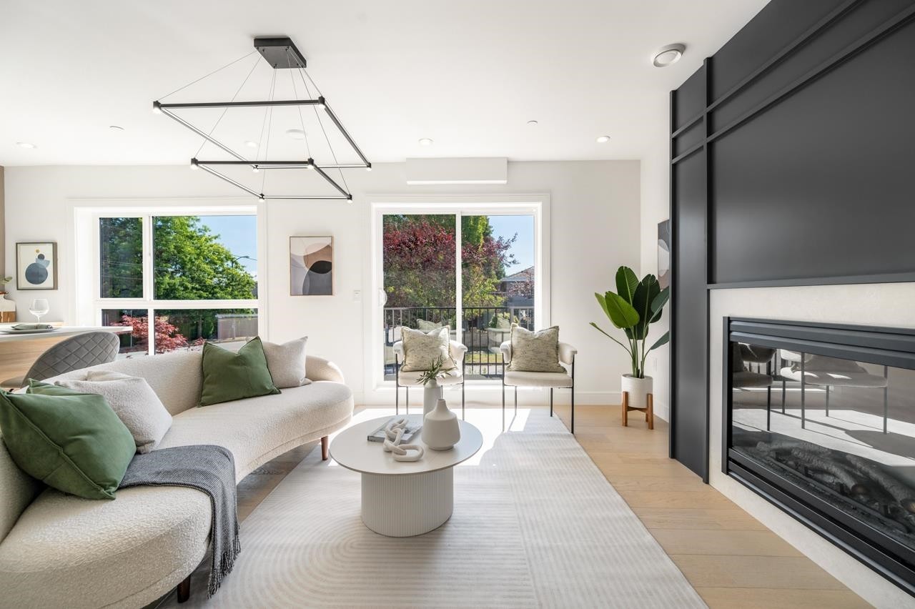 1007 58Th Avenue W, Vancouver, BC