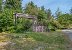 13214 Sexw'amin Pender Harbour, BC V0N 1S0