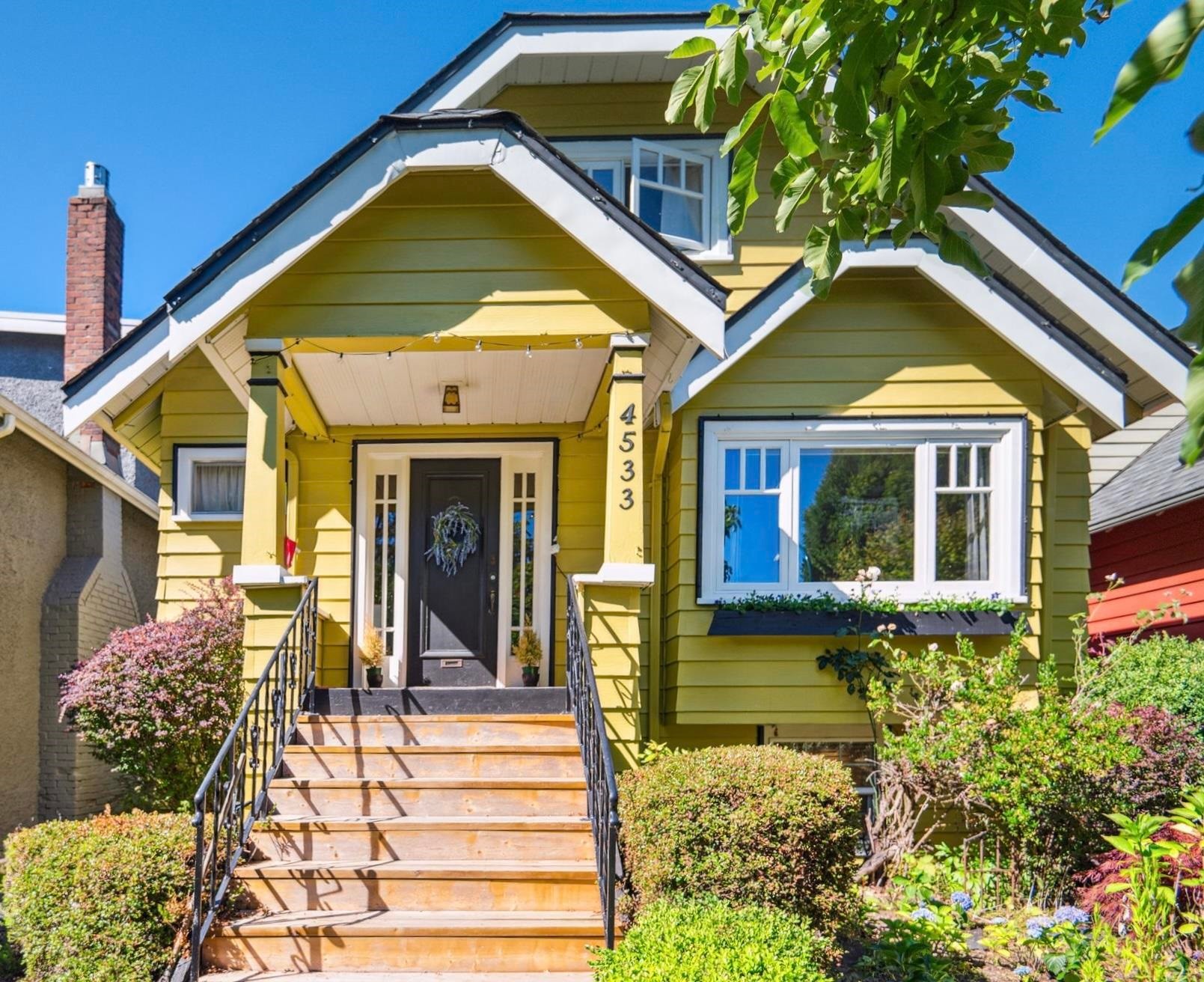 4533 8Th Avenue W, Vancouver, BC