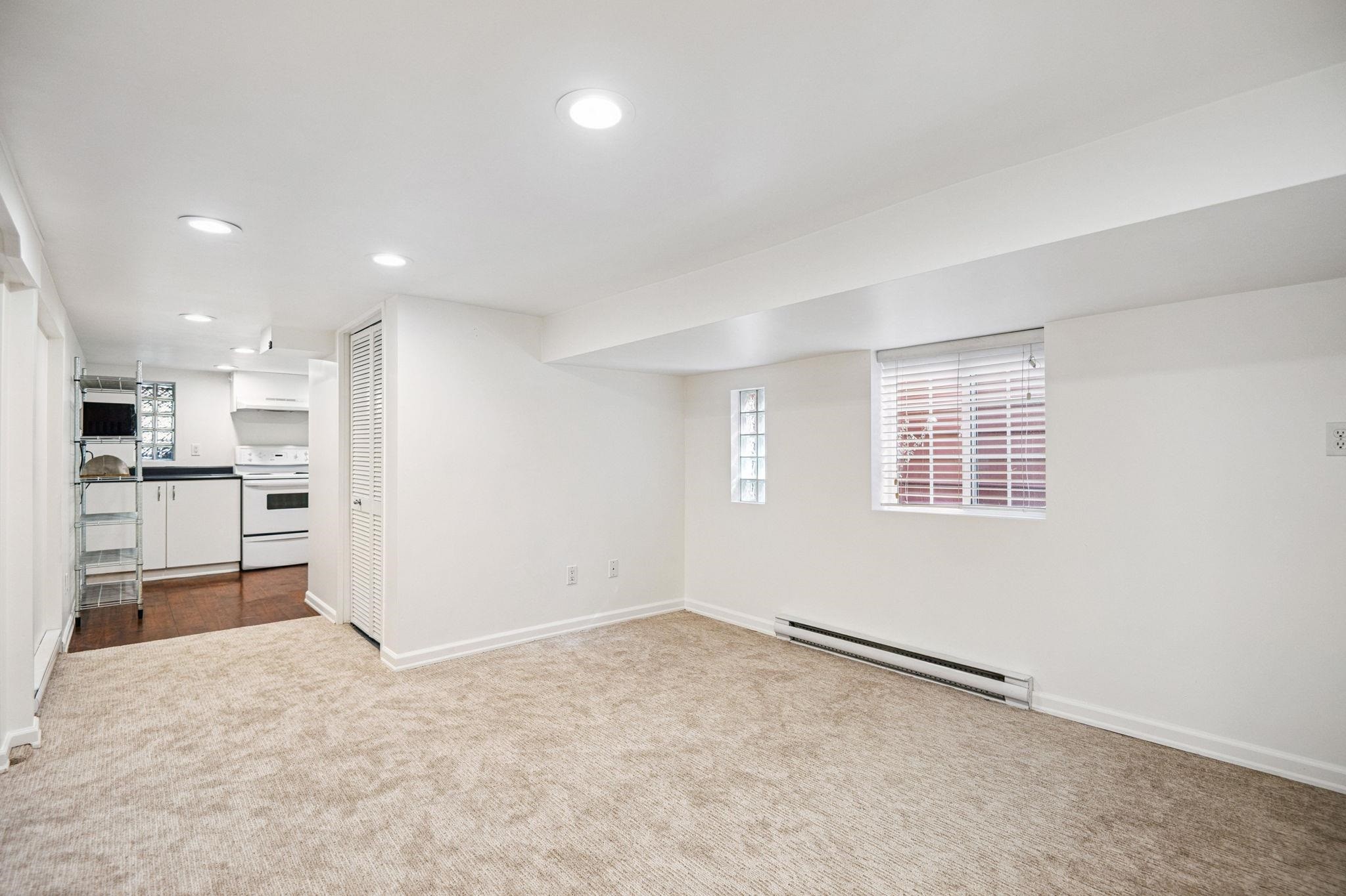 4533 8Th Avenue W, Vancouver, BC