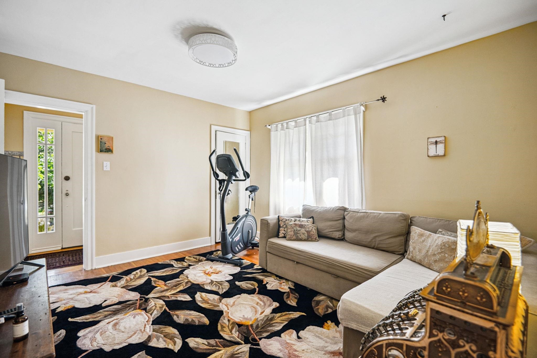 4533 8Th Avenue W, Vancouver, BC