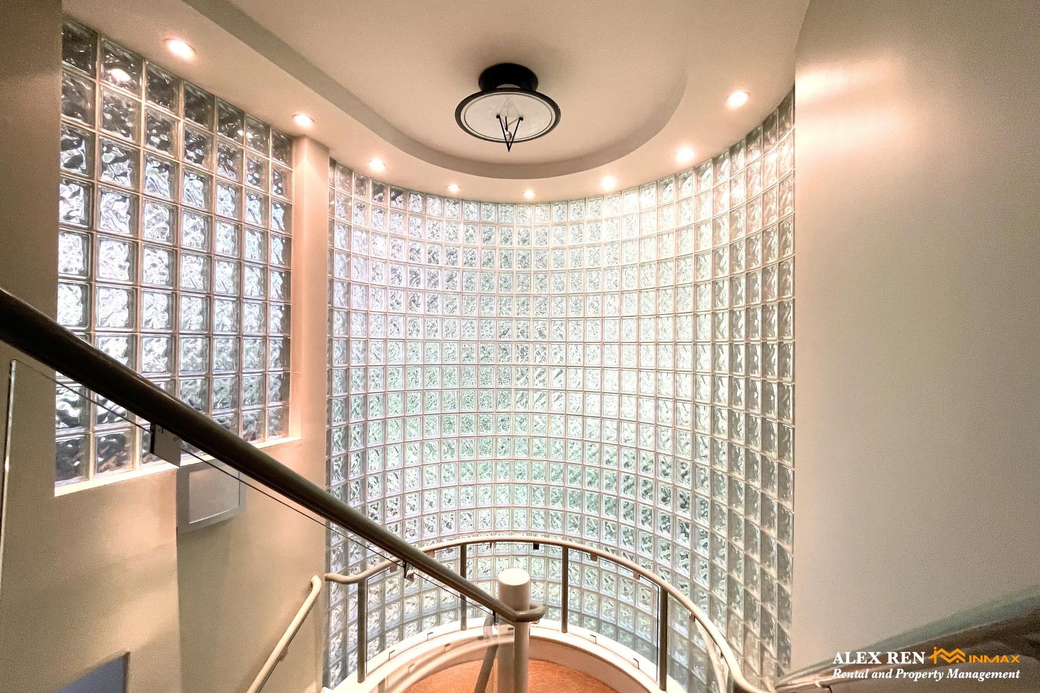 2838 Sw Marine Drive, Vancouver, BC