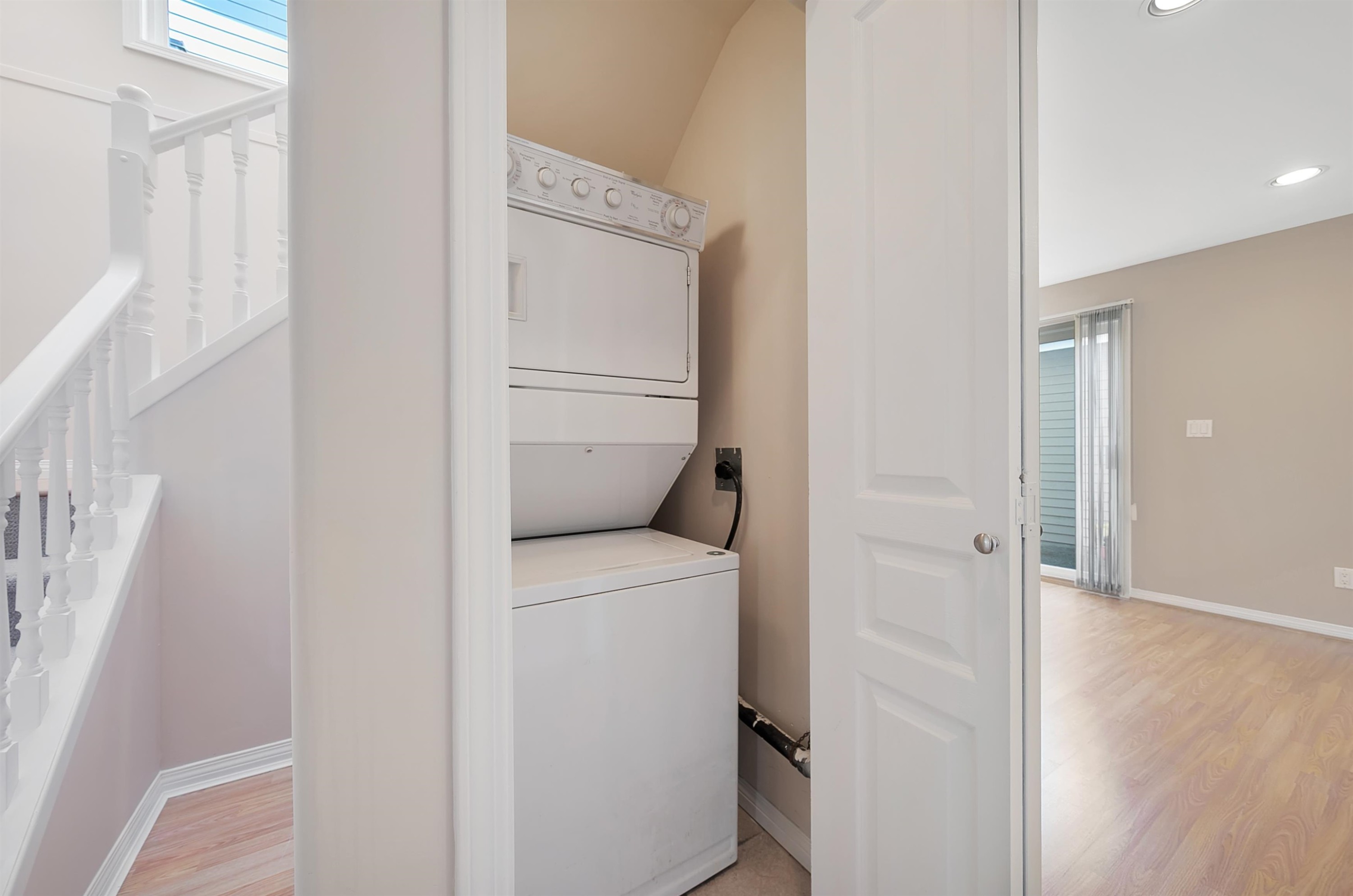 235 19Th Street W, North Vancouver, BC