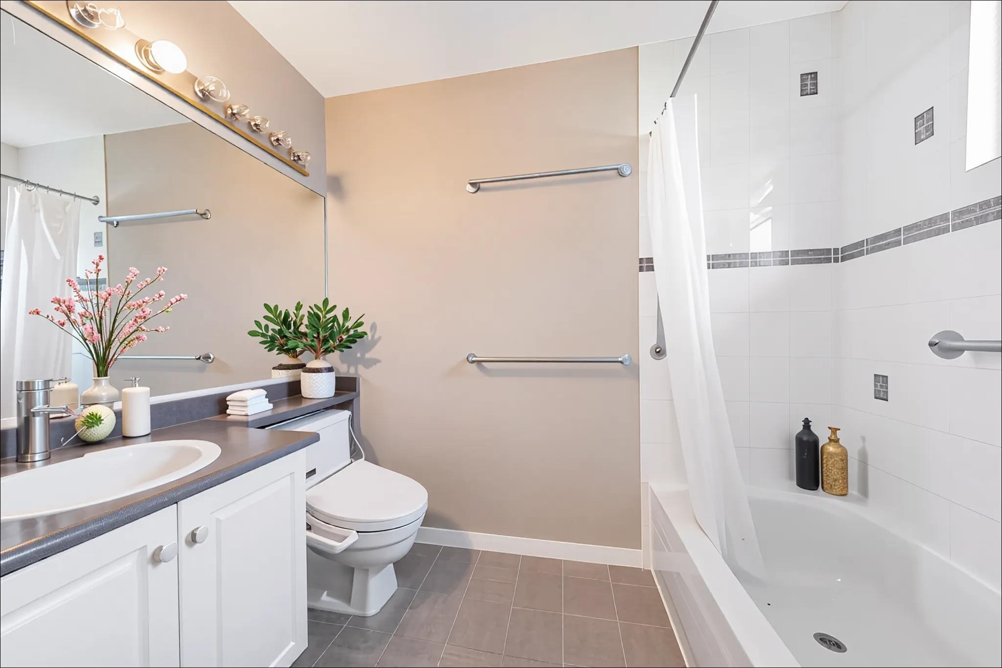 235 19Th Street W, North Vancouver, BC