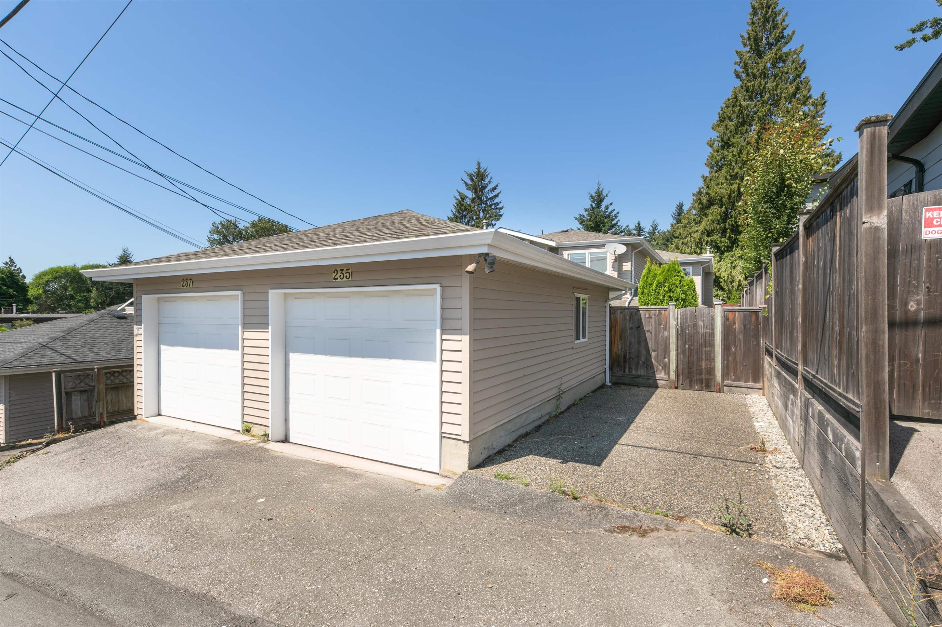 235 19Th Street W, North Vancouver, BC