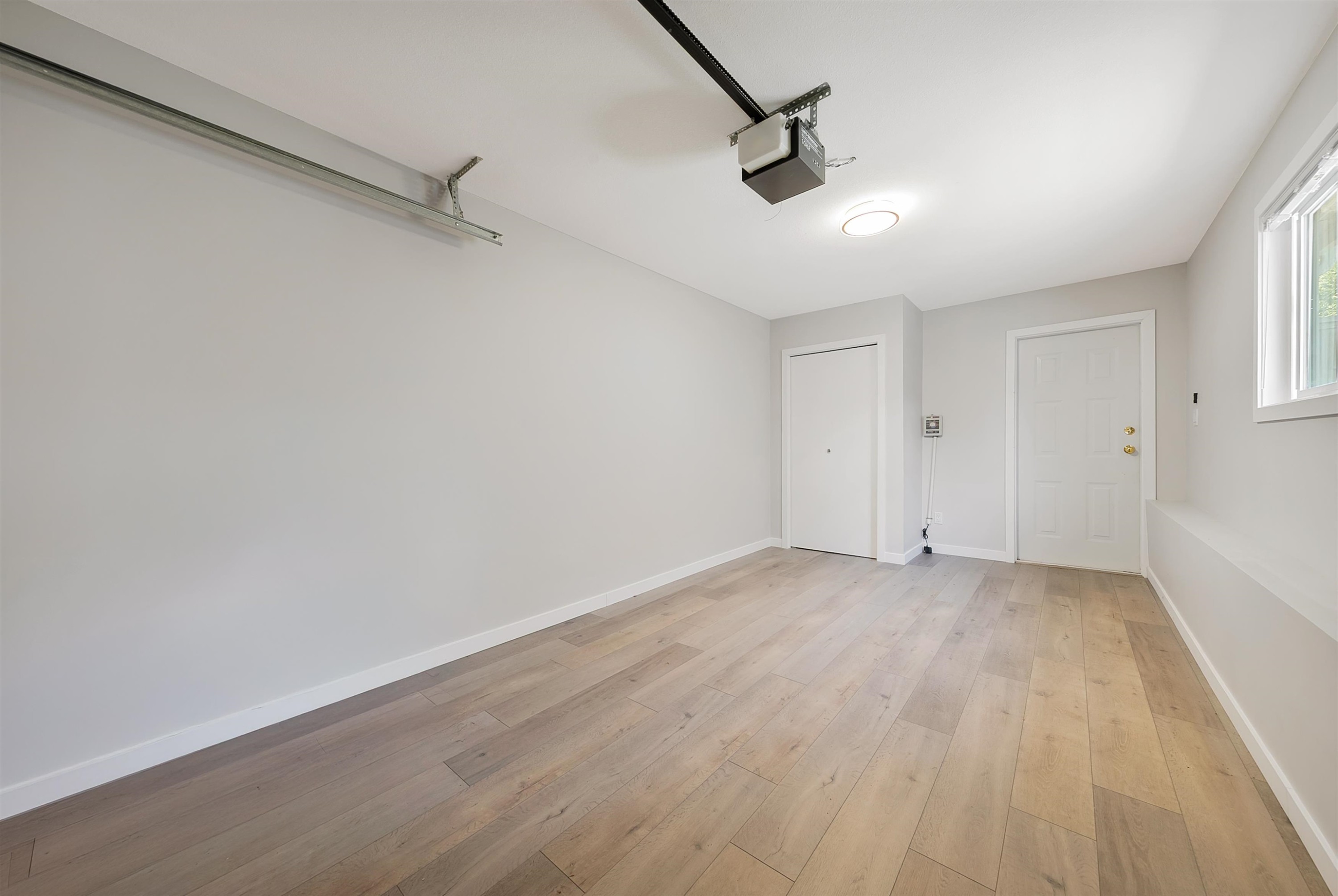 235 19Th Street W, North Vancouver, BC