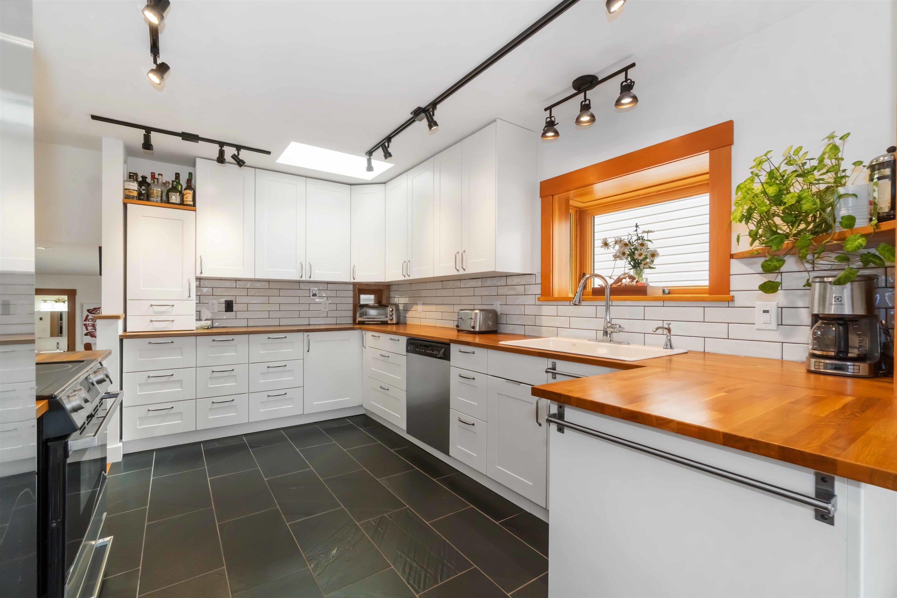 4554 Belcarra Bay Road, Belcarra, BC