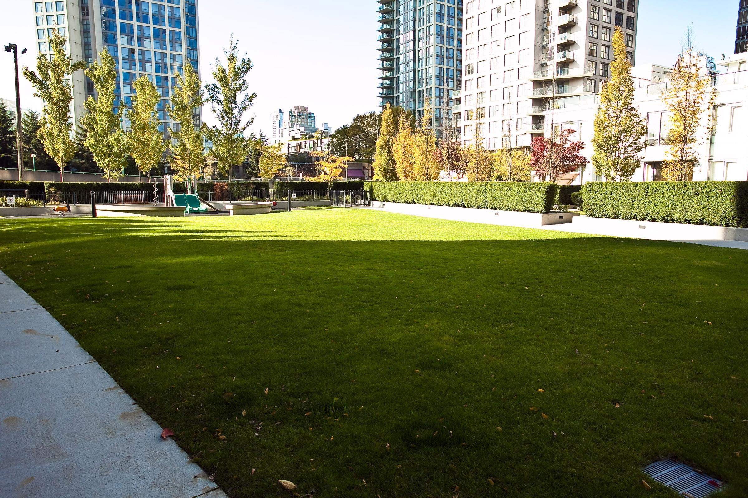 1109-928 Beatty Street, Vancouver, BC