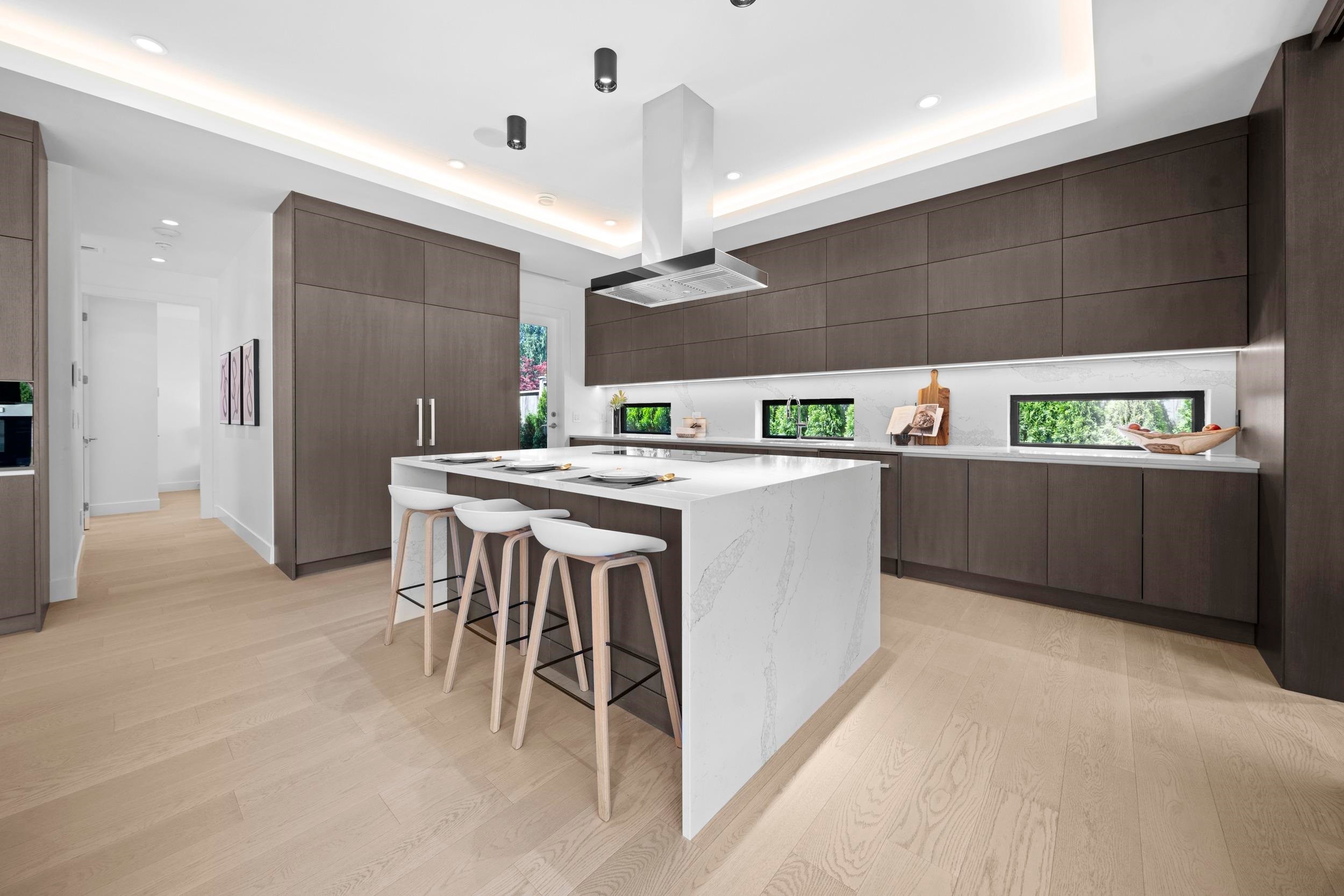 680 Westhyde Place, North Vancouver, BC