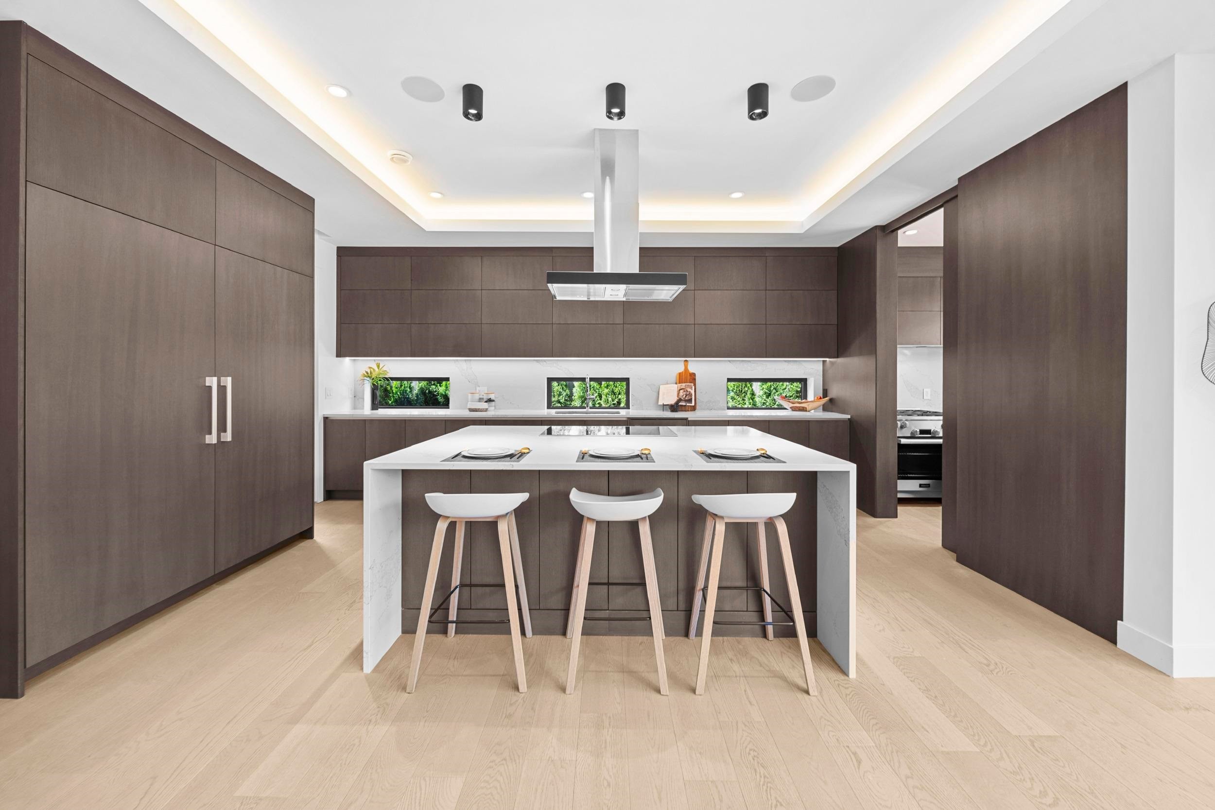 680 Westhyde Place, North Vancouver, BC