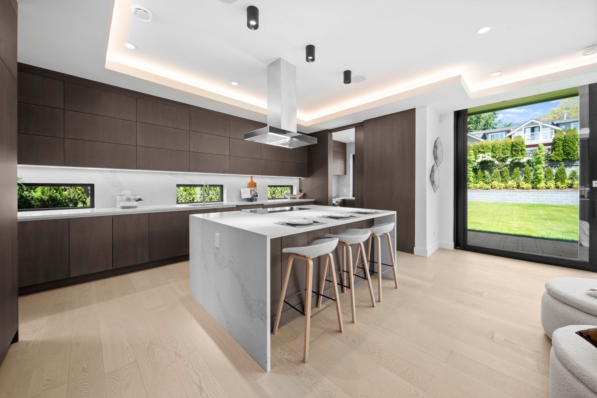 680 Westhyde Place, North Vancouver, BC