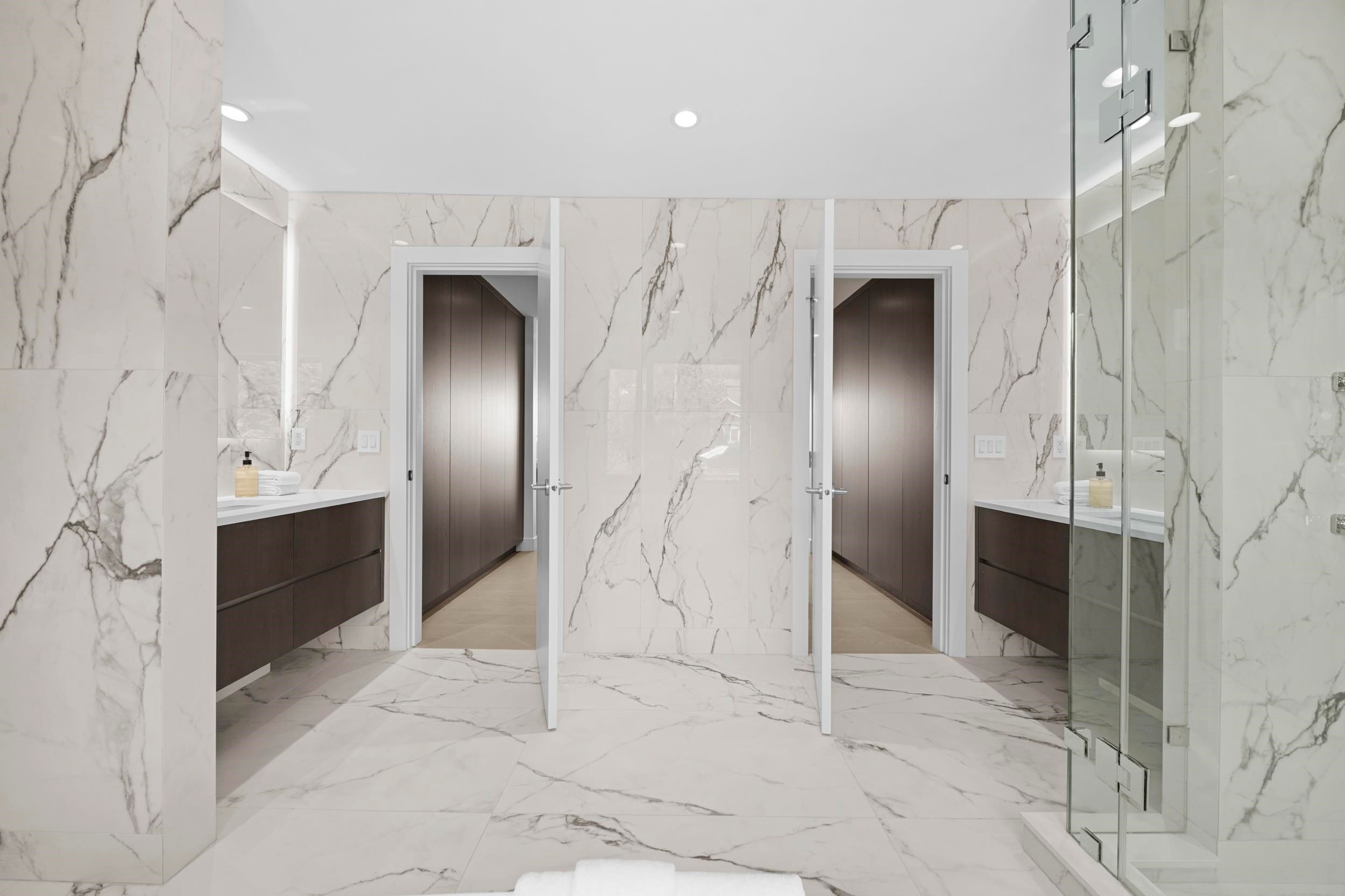 680 Westhyde Place, North Vancouver, BC