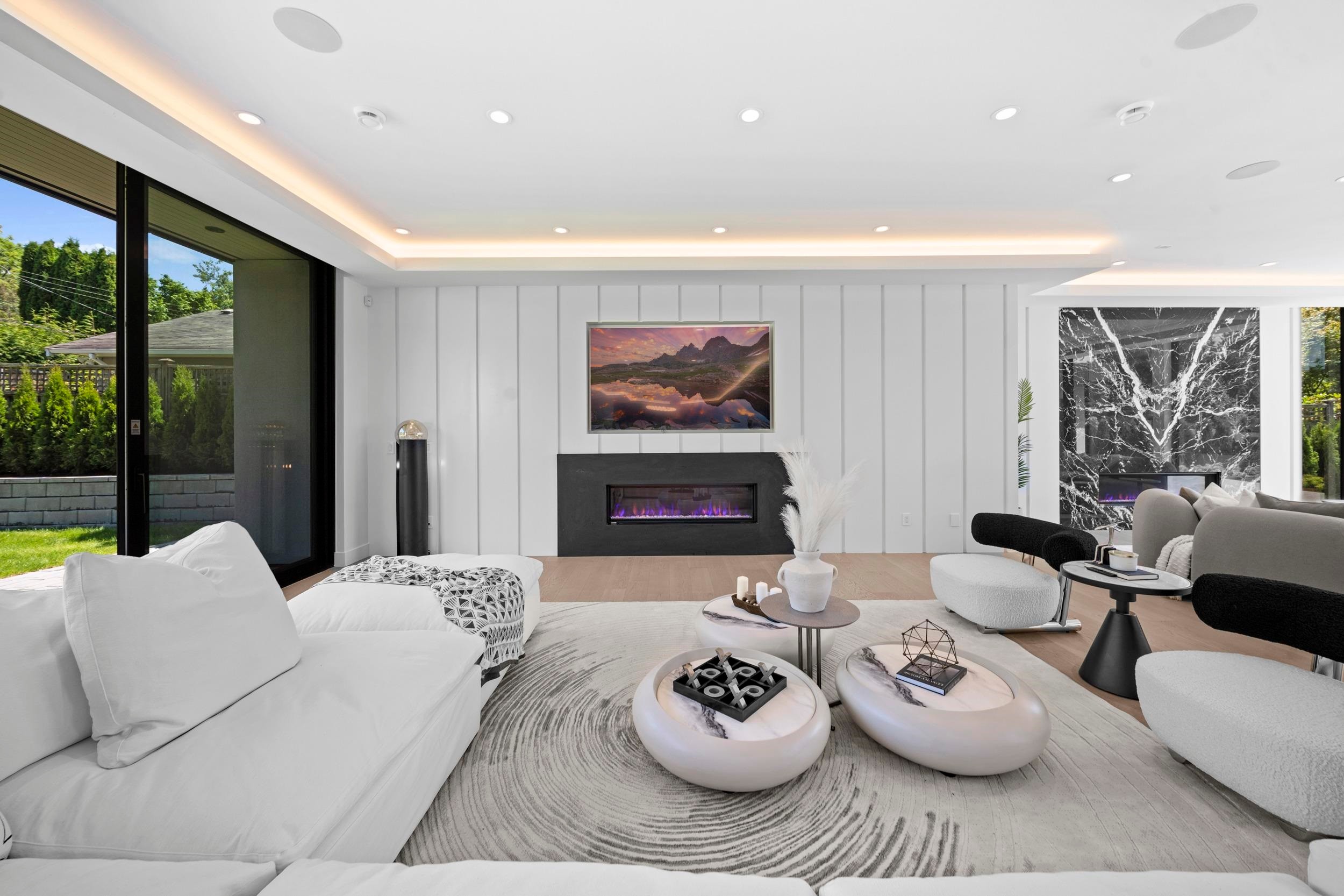 680 Westhyde Place, North Vancouver, BC