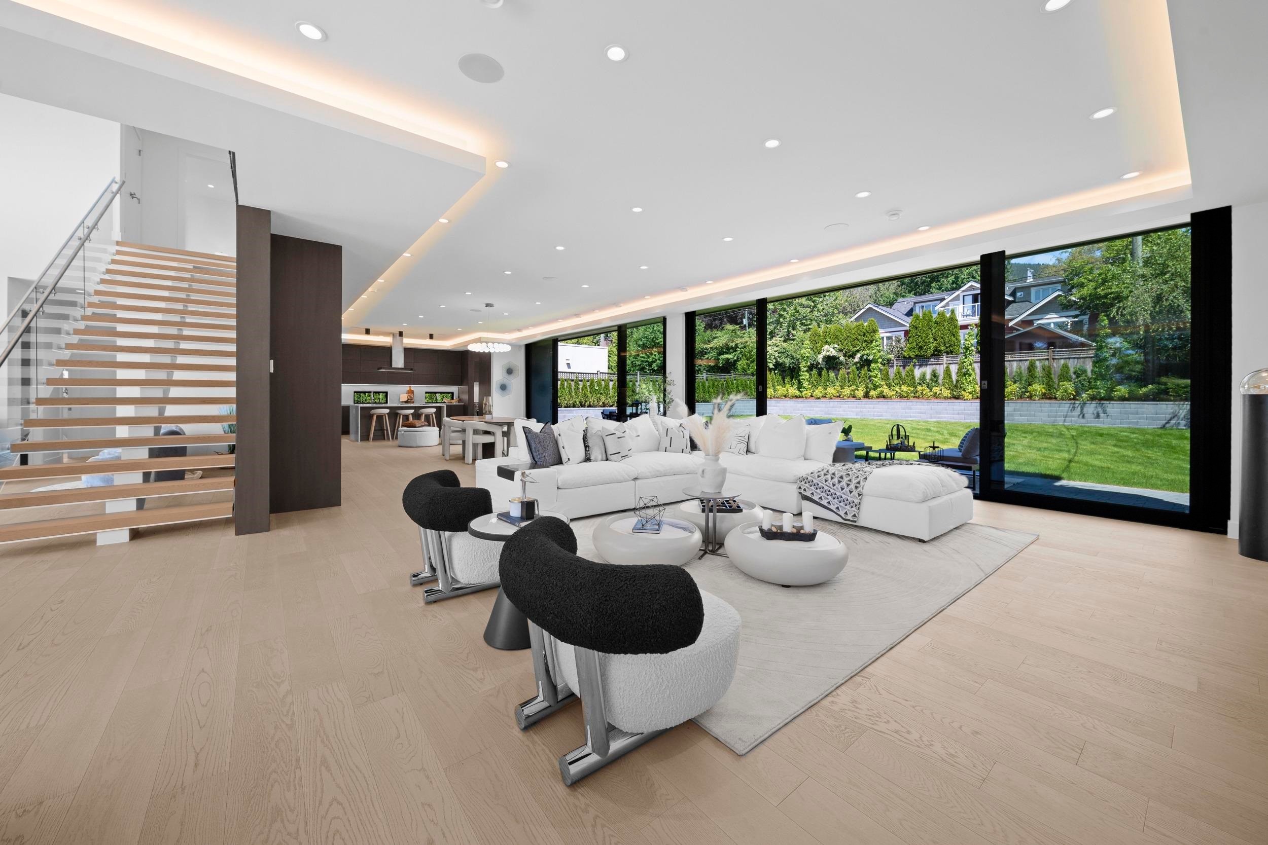 680 Westhyde Place, North Vancouver, BC