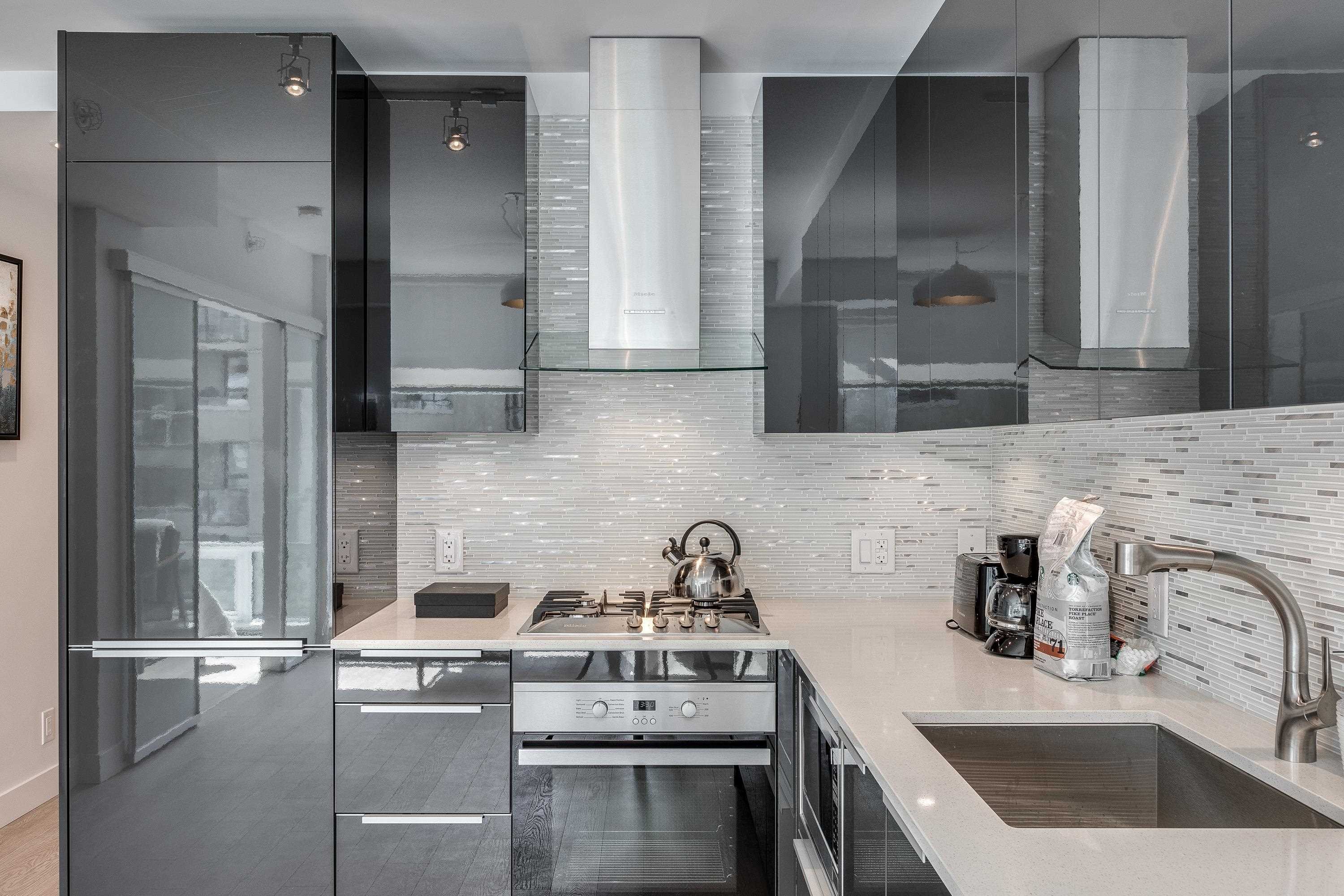 906-1283 Howe Street, Vancouver, BC