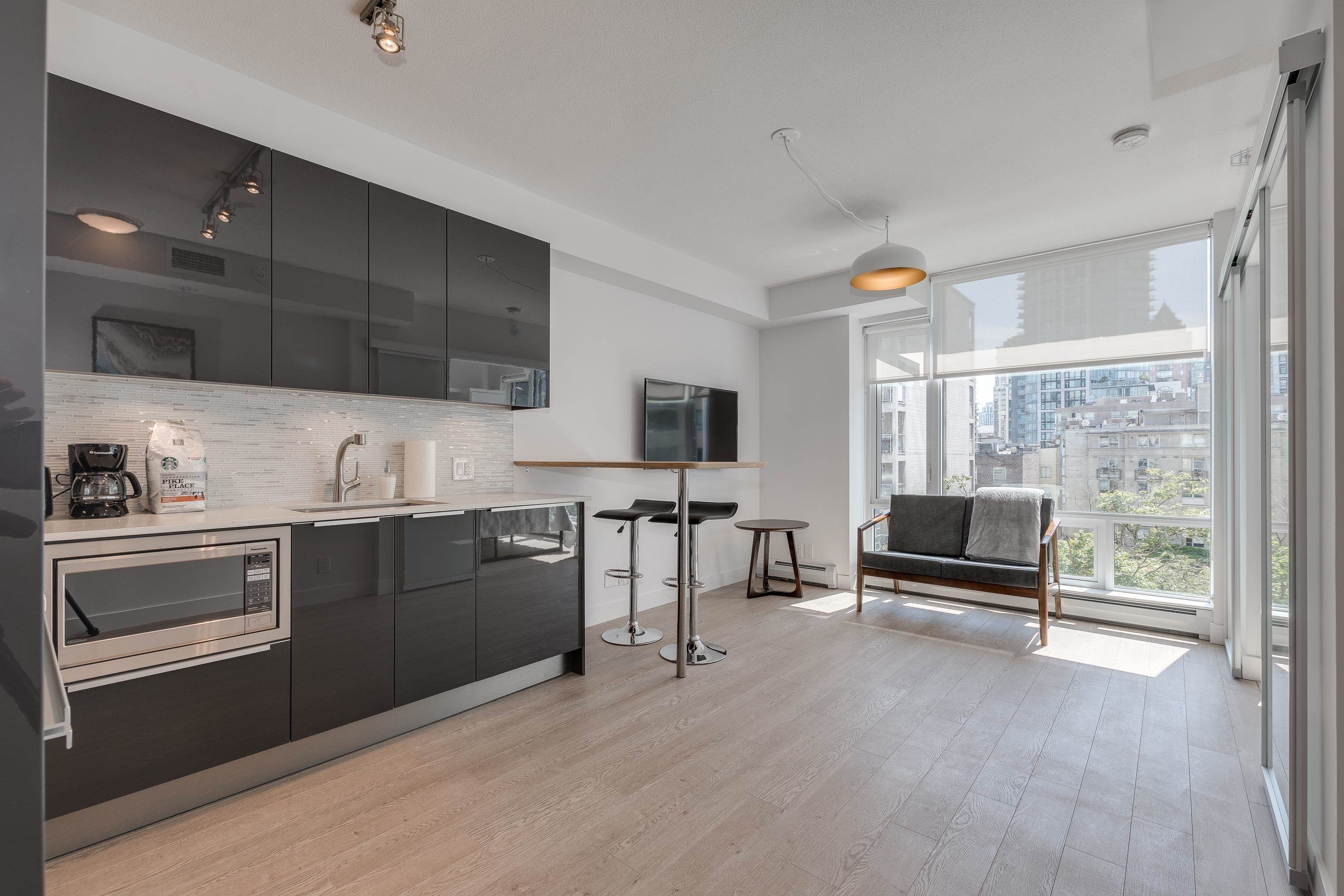 906-1283 Howe Street, Vancouver, BC