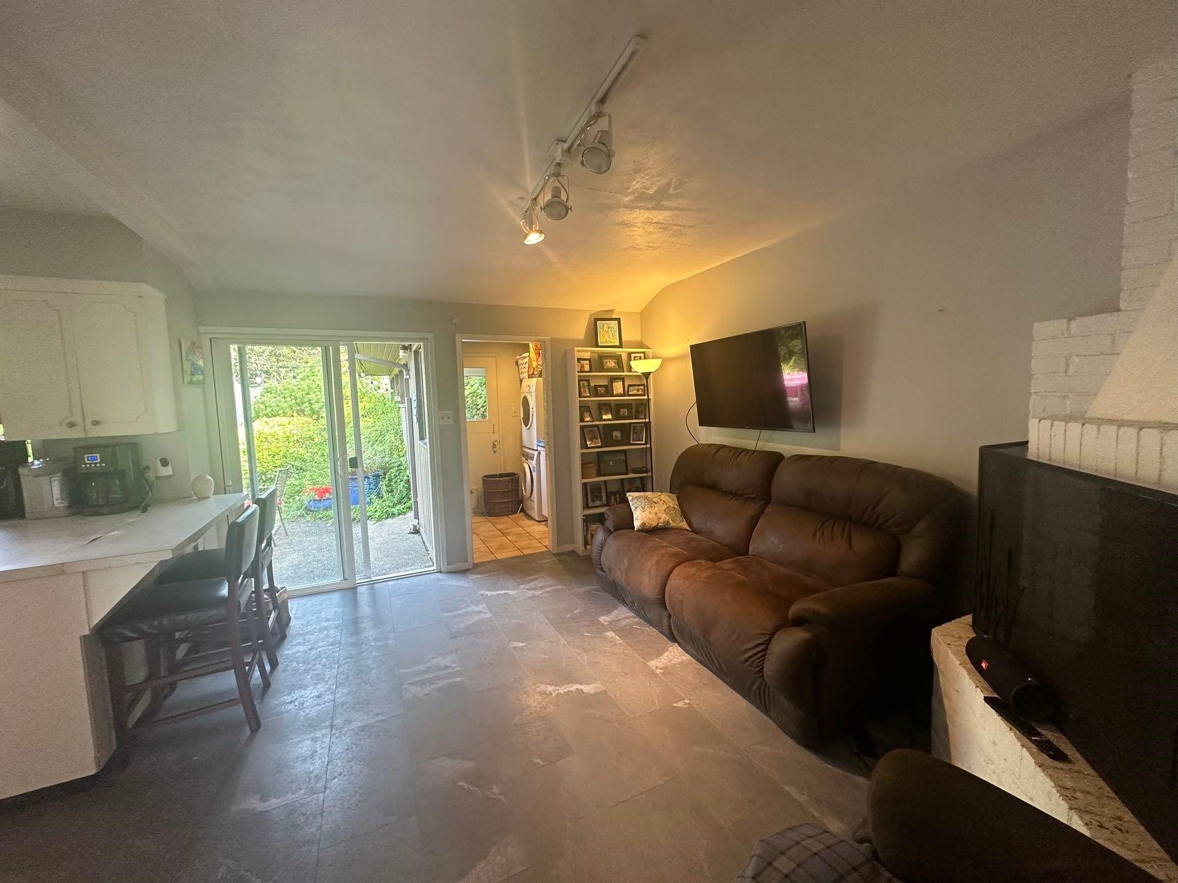 1131 Fulton Avenue, West Vancouver, BC