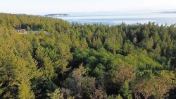 11793 Sunshine Coast Highway Halfmoon Bay, BC V7Z 1C1